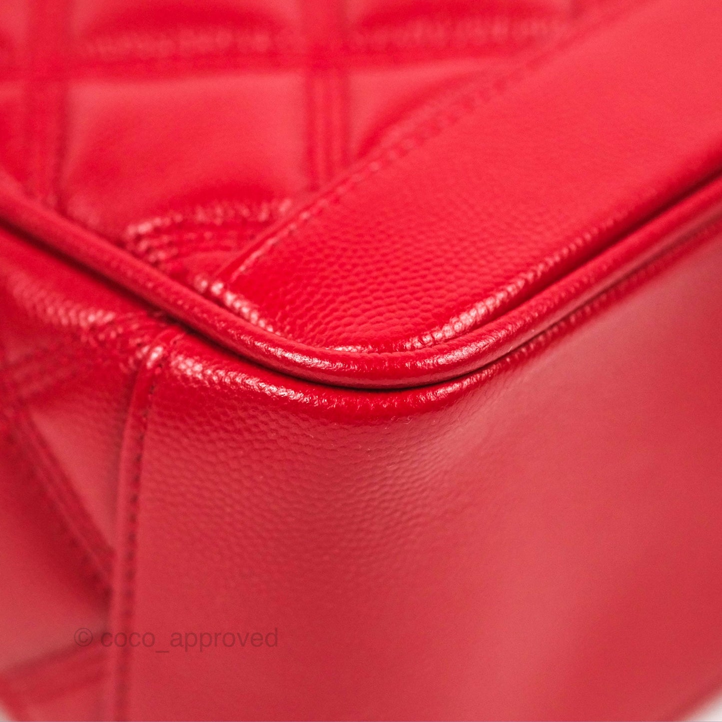 Saint Laurent 80's Vanity Bag Quilted Red Grained Calfskin