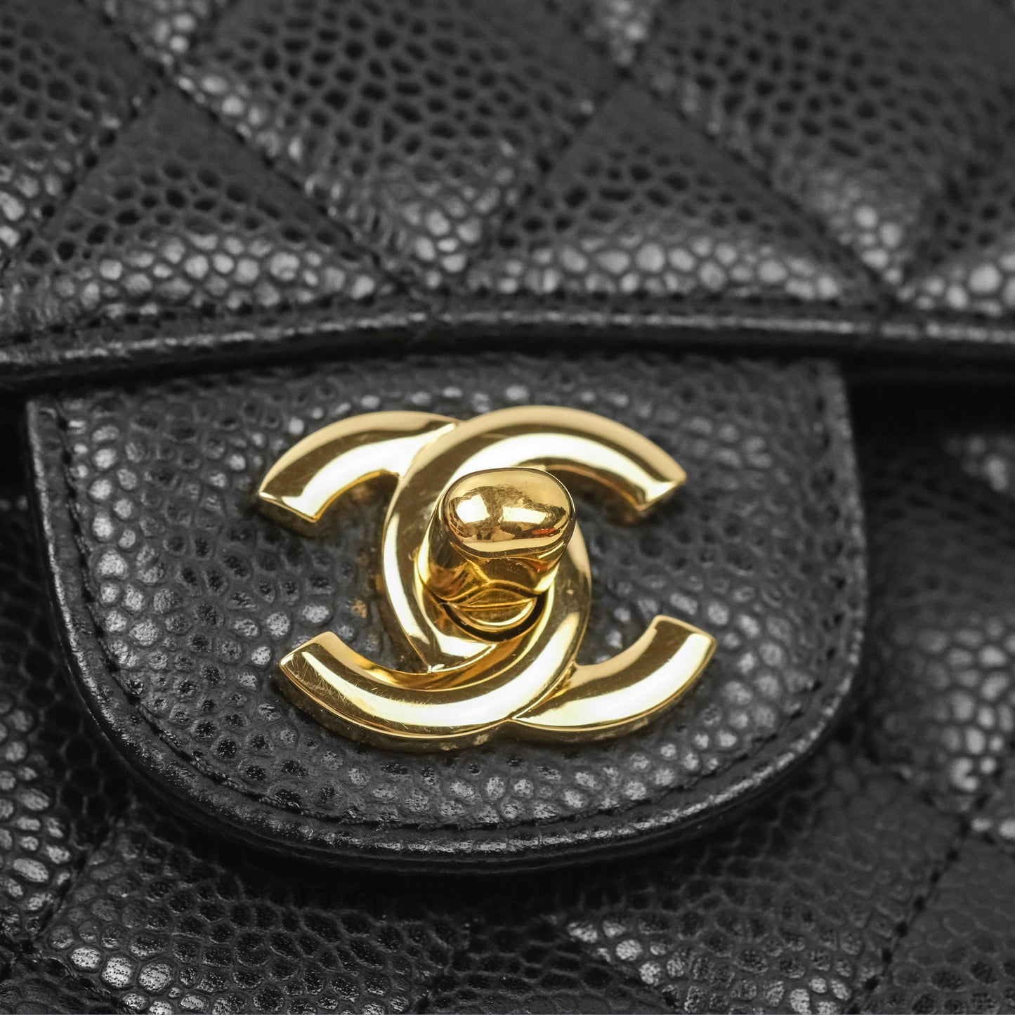 Chanel Classic M/L Medium Flap Quilted Black Caviar Gold Hardware