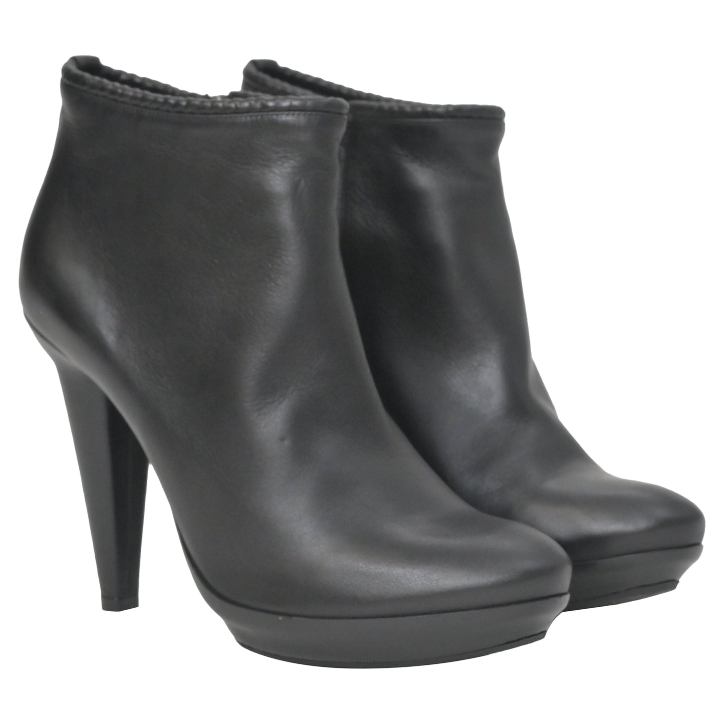 Luxury Bottega Veneta Ankle Boots in Black Leather