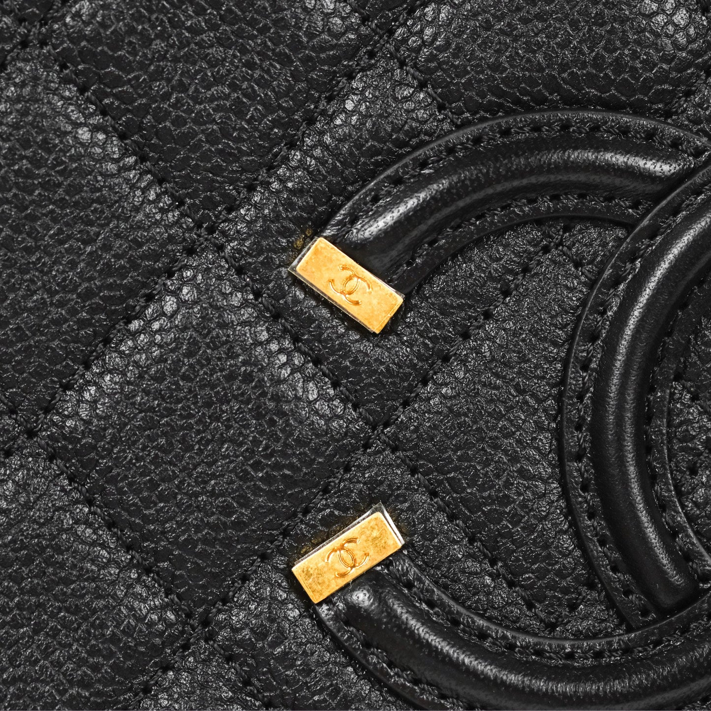 Chanel Quilted Large CC Filigree Vanity Case Black Caviar Gold Hardware