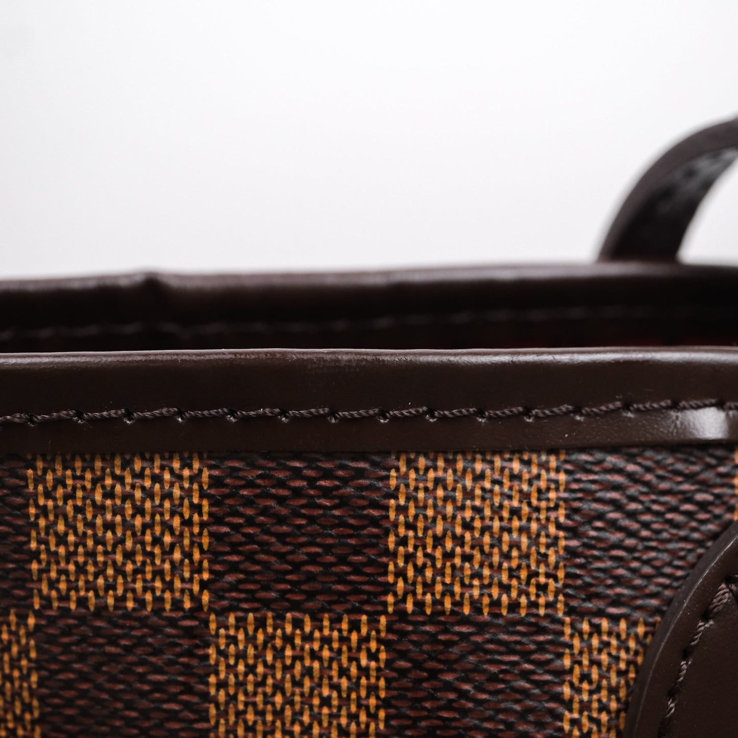Louis Vuitton Neverfull MM Damier Ebene Canvas