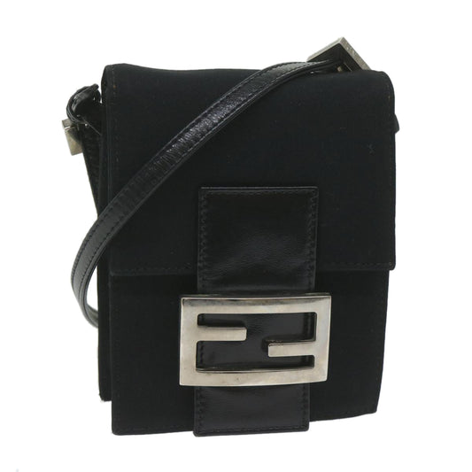 Luxury FendiMamma Shoulder Bag Nylon Black62178