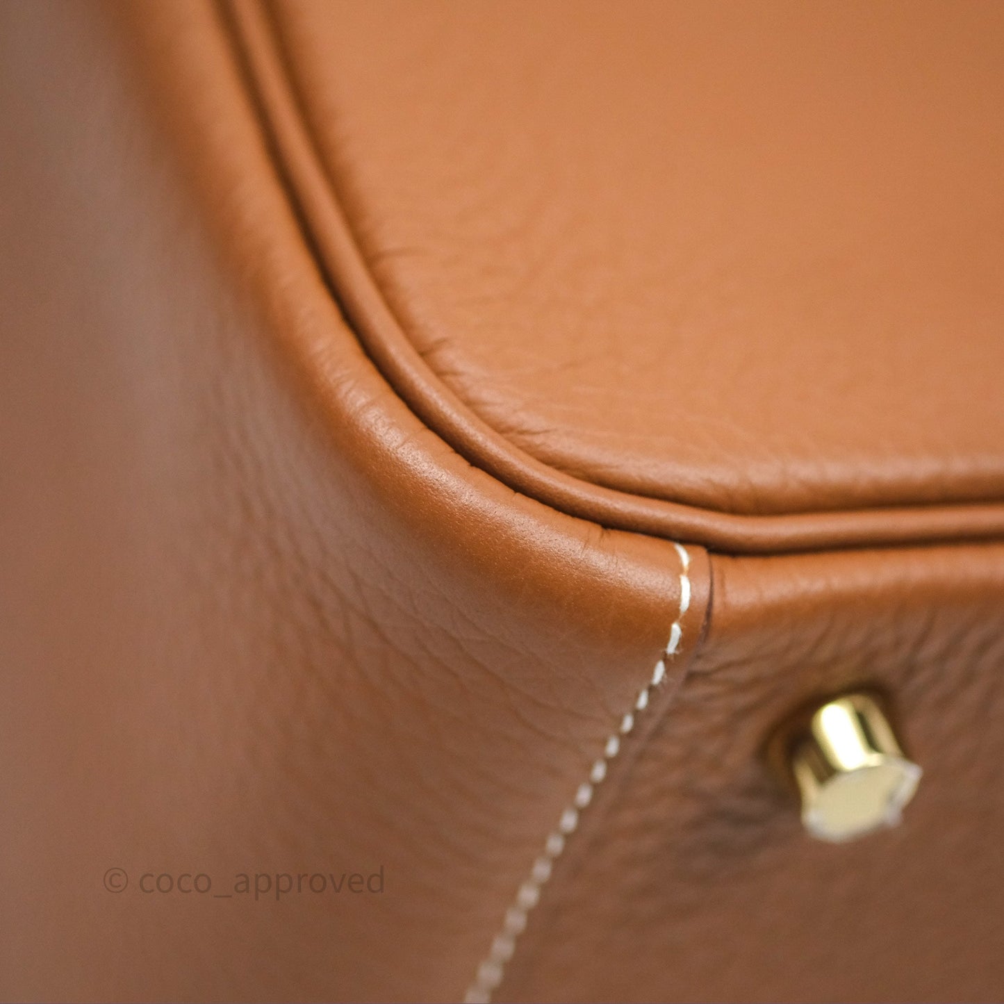 Hermès Lindy 26 Gold 37 Clemence Gold Hardware
