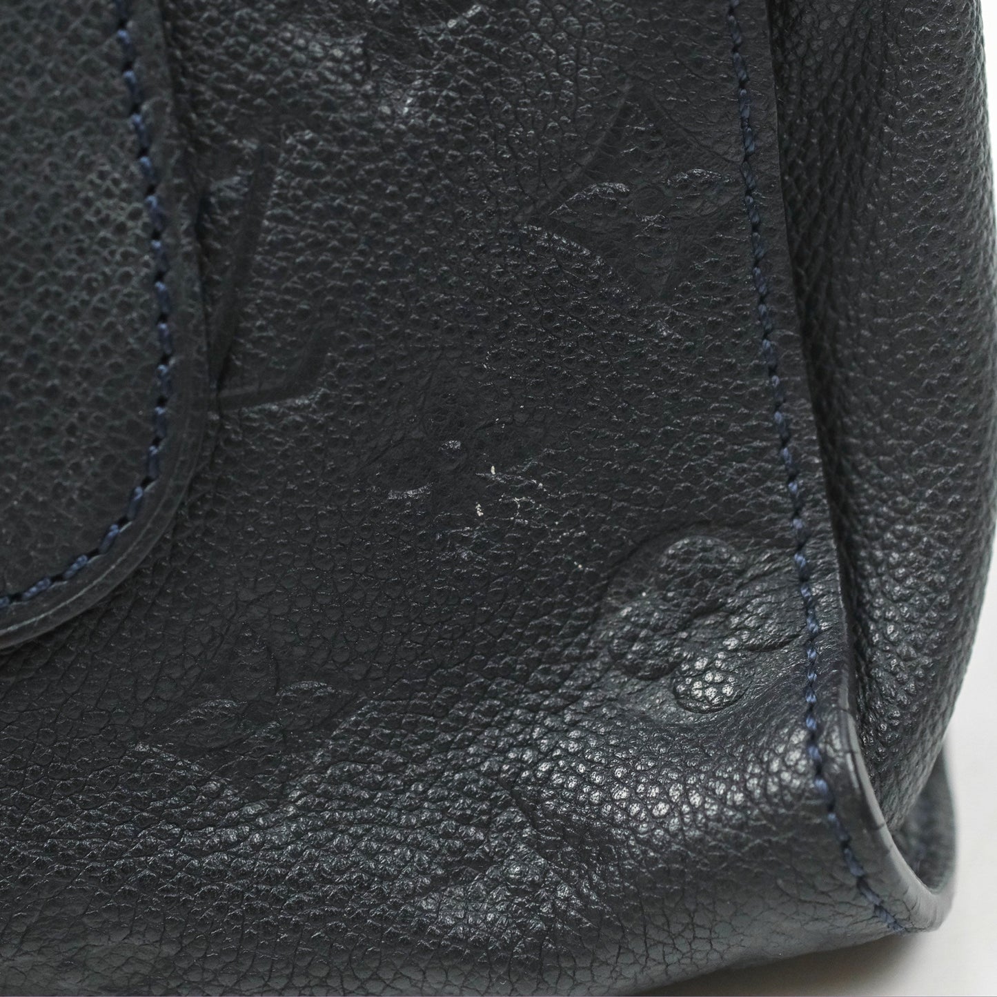 Louis Vuitton Petillante Clutch Empreinte Infini Navy