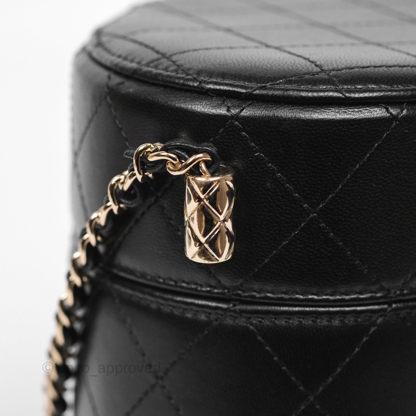 Chanel Quilted Round Vanity Clutch With Chain Black Lambskin Gold Hardware