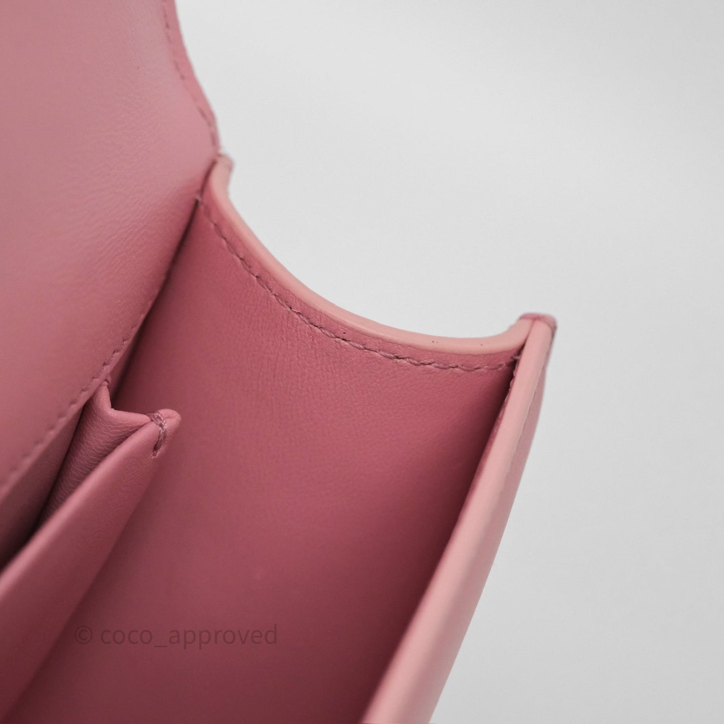 Dior 30 Montaigne East-West Chain Bag Pink