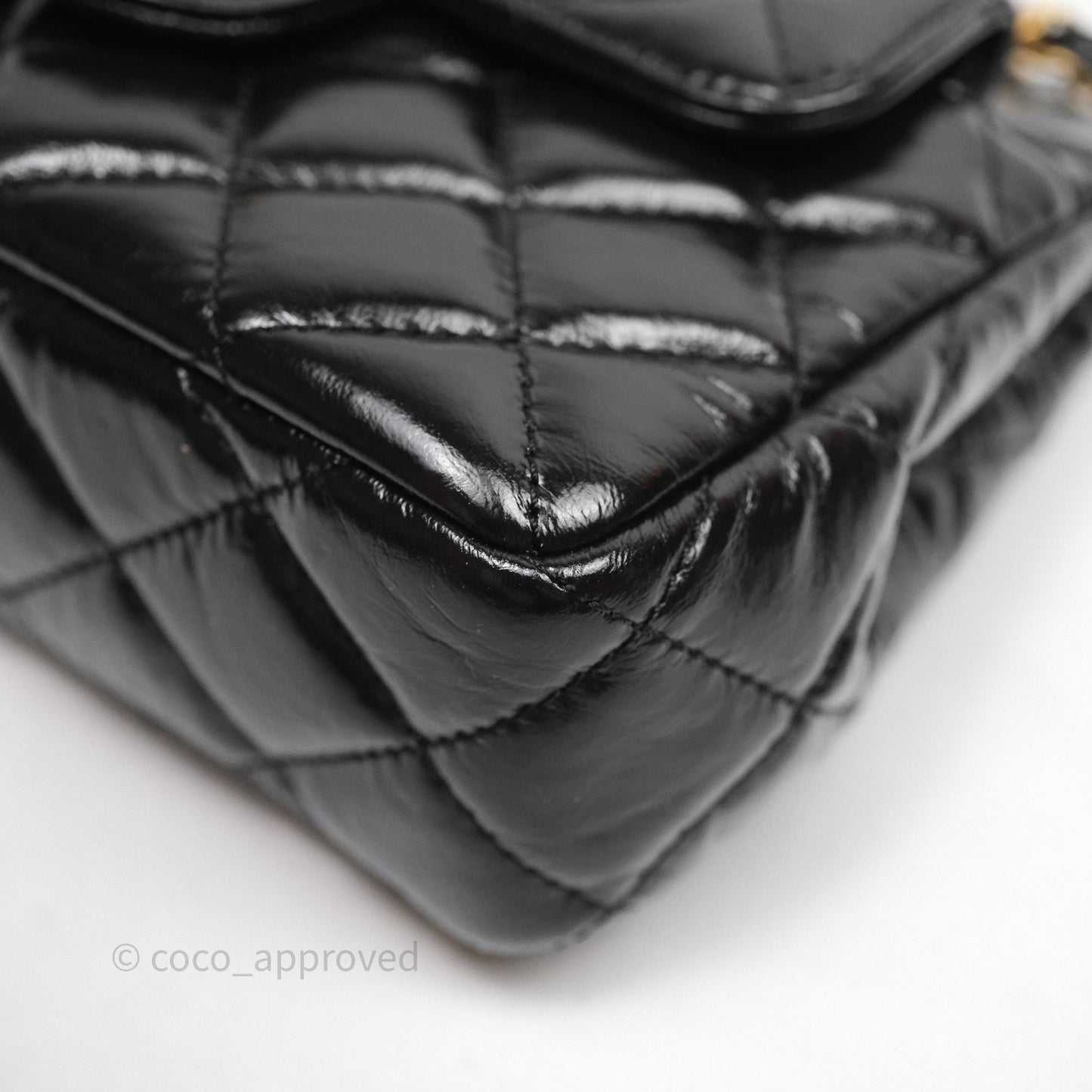 Chanel Small Wavy CC Hobo Black Shiny Crumpled Calfskin Aged Gold Hardware 23C