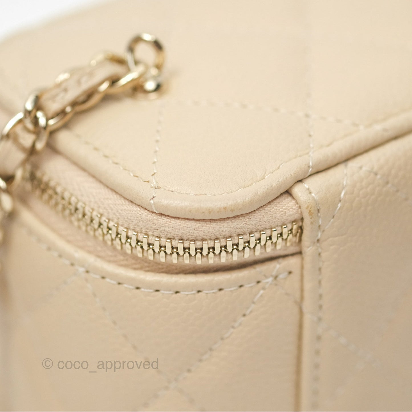 Chanel Mini Vanity With CC Chain Light Beige Caviar Gold Hardware