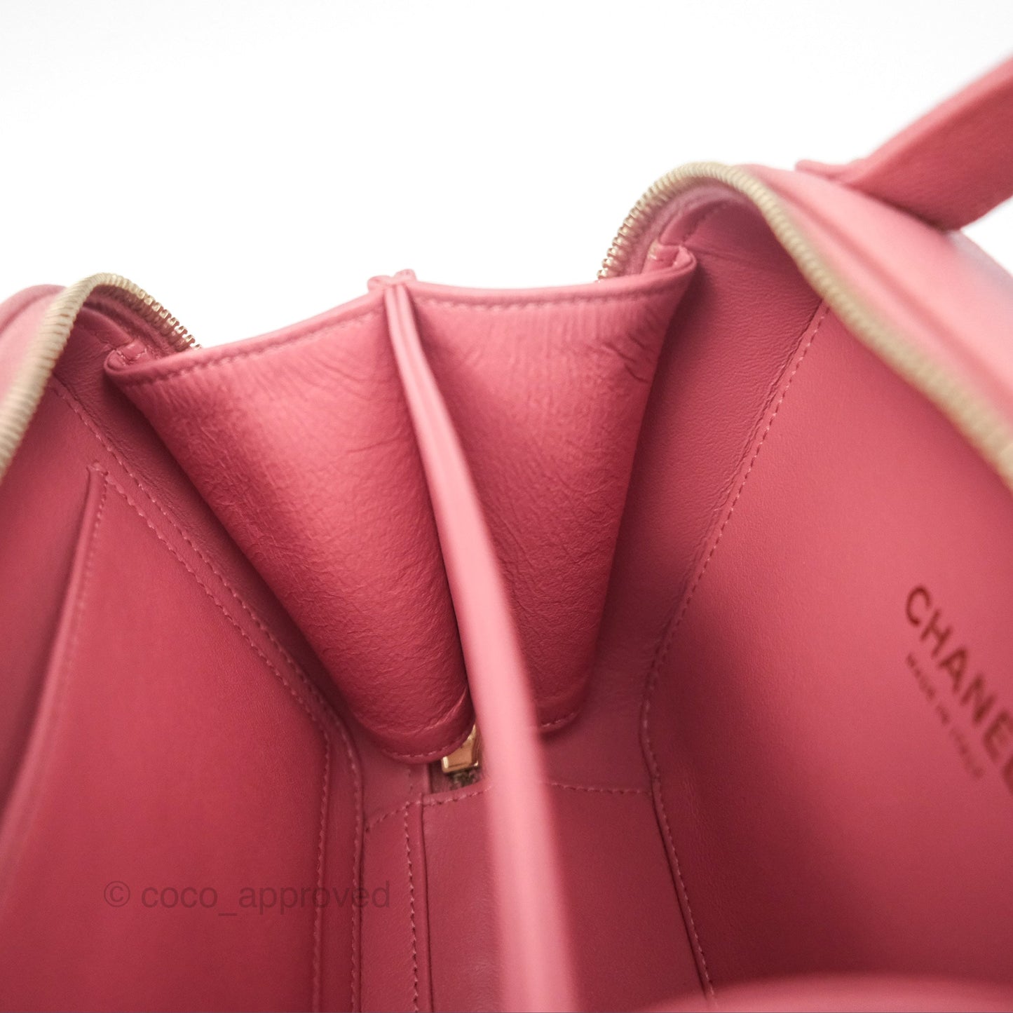 Chanel Quilted Small CC Filigree Vanity Case Pink Caviar Gold Hardware