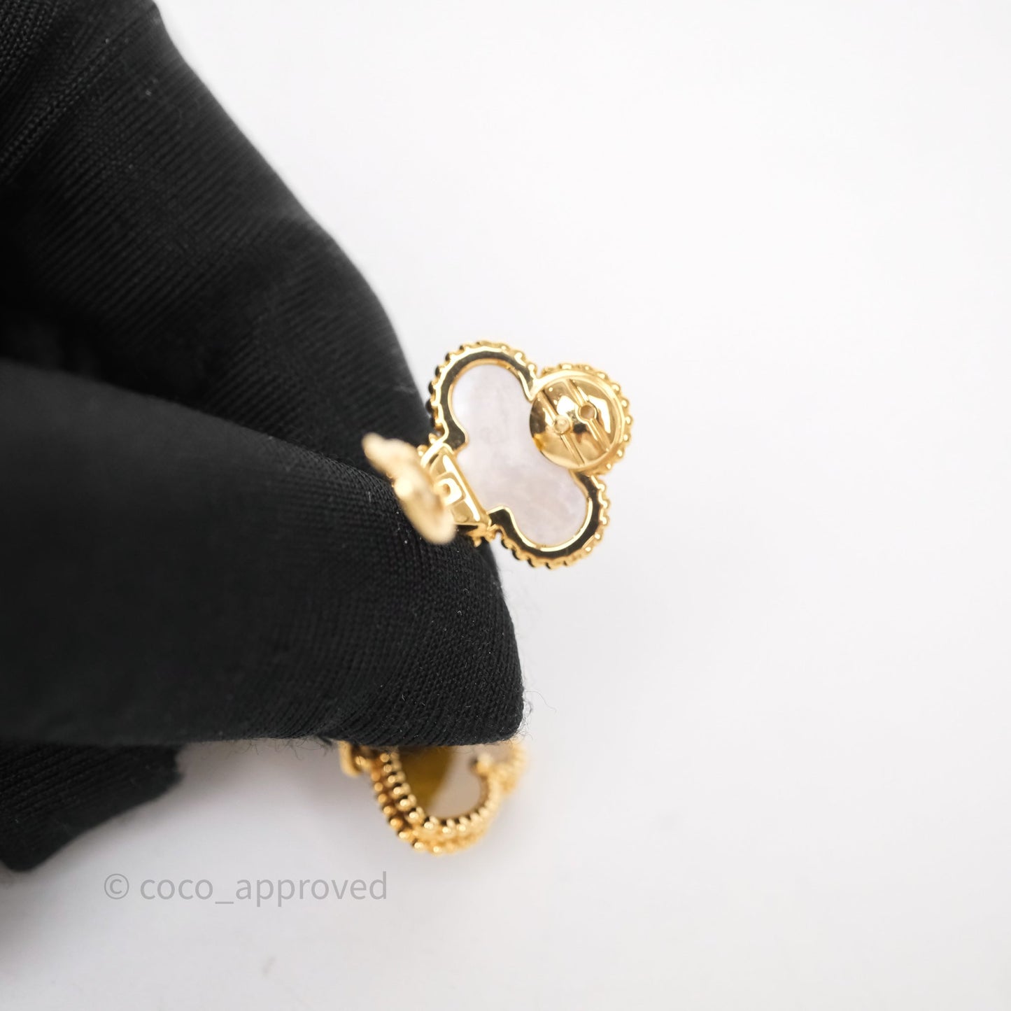 Van Cleef & Arpels Lucky Alhambra 2-Motif Earrings White Mother-of-pearl Yellow Gold