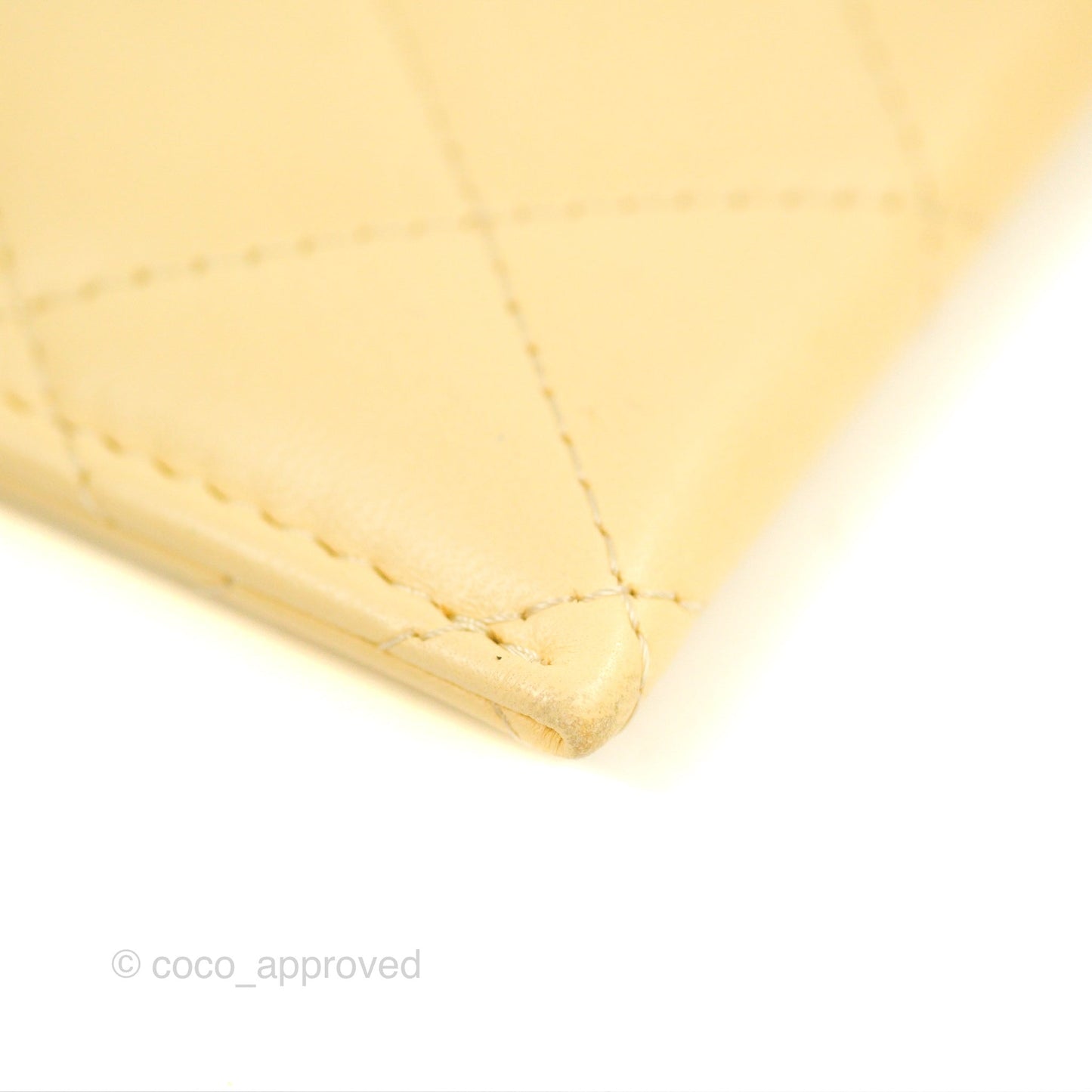 Chanel Classic Lambskin Flat Card Holder Yellow Gold Hardware