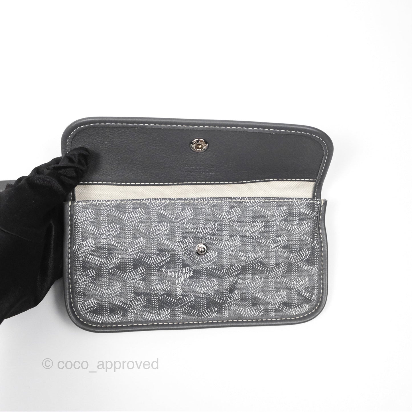 Goyard St Louis Tote PM ⁣⁣⁣⁣⁣⁣⁣⁣⁣⁣⁣⁣⁣⁣⁣⁣⁣⁣⁣⁣Grey Goyardine Canvas