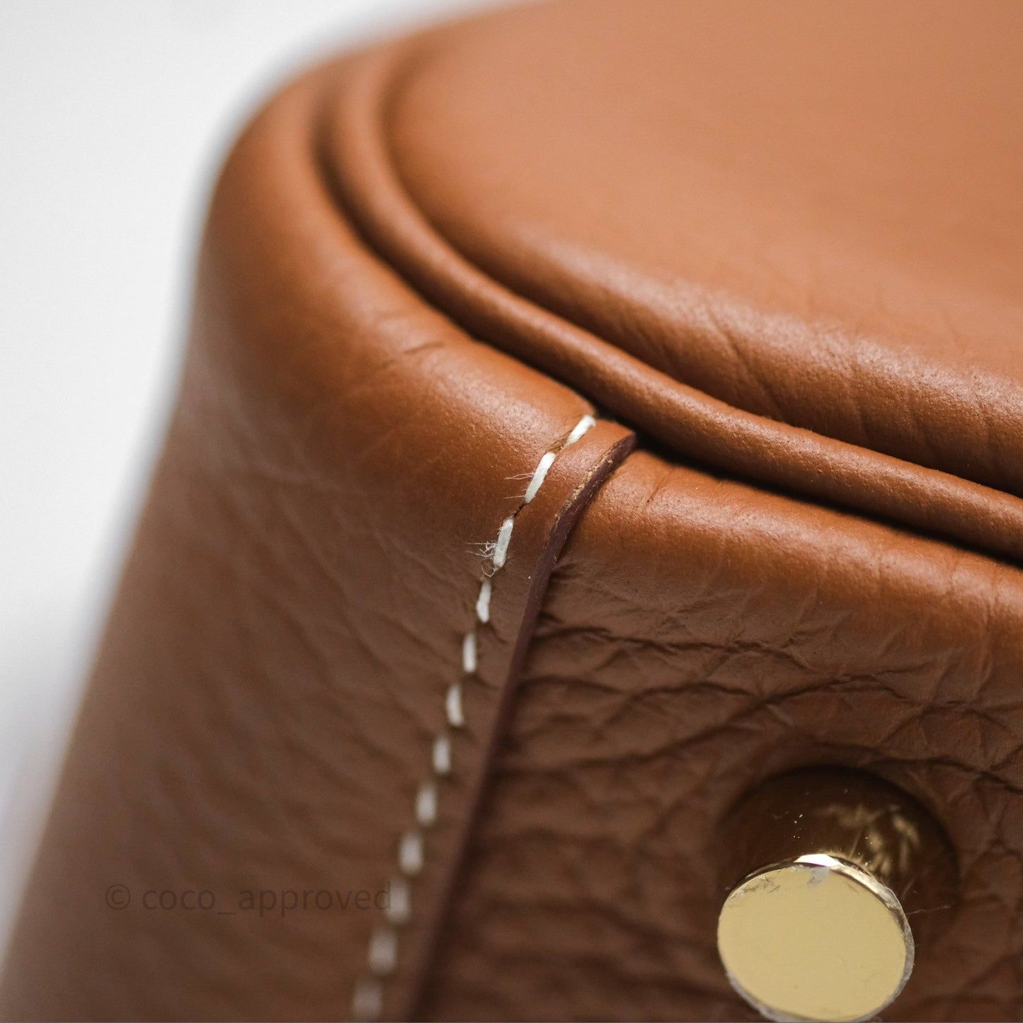 Hermès Lindy 26 Gold 37 Clemence Gold Hardware