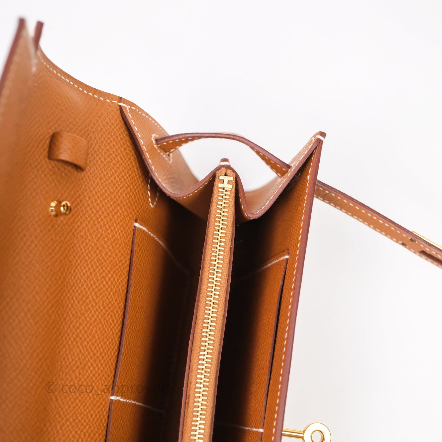 Hermès Kelly To Go Wallet Gold 37 Epsom Gold Hardware