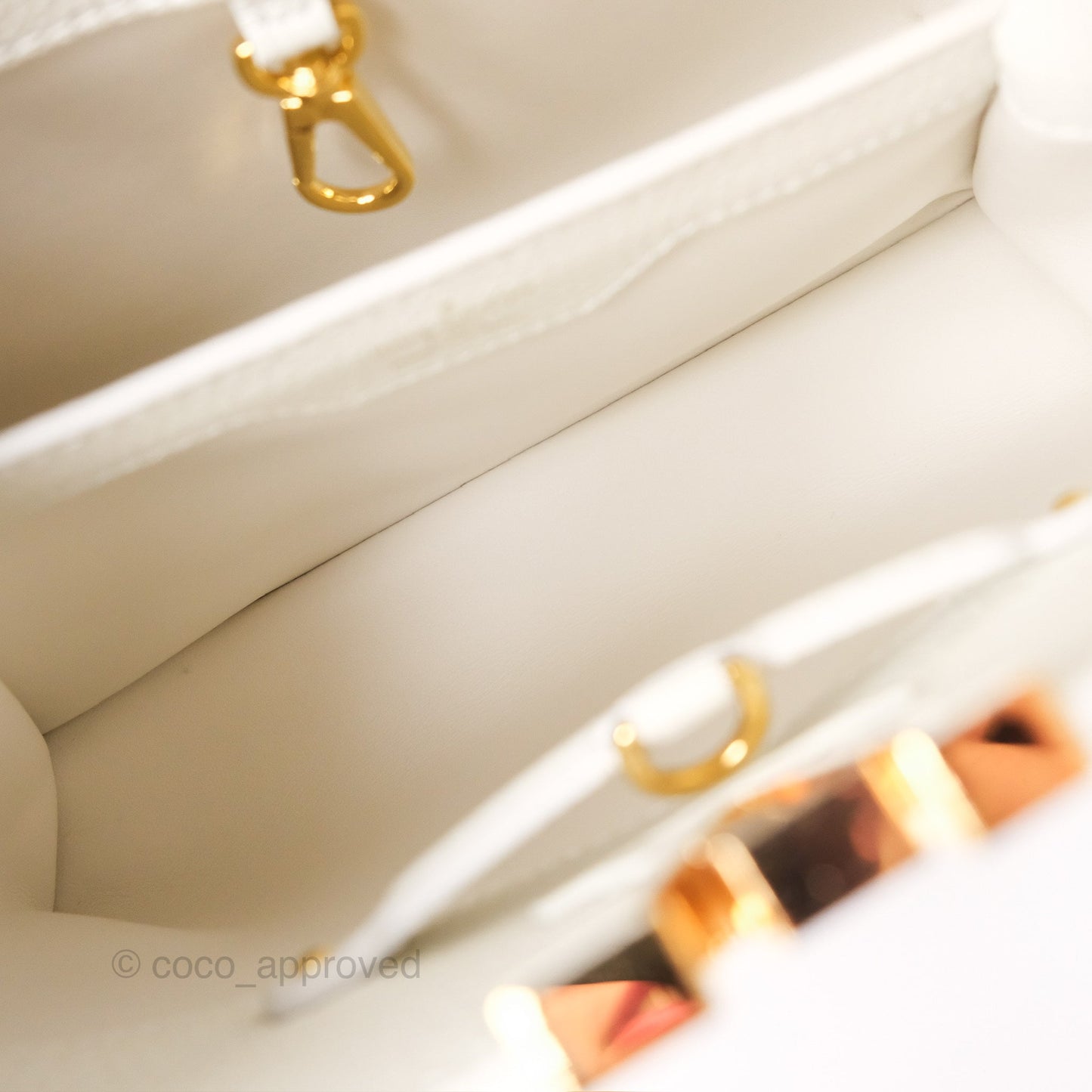 Louis Vuitton Taurillon Capucines BB Snow