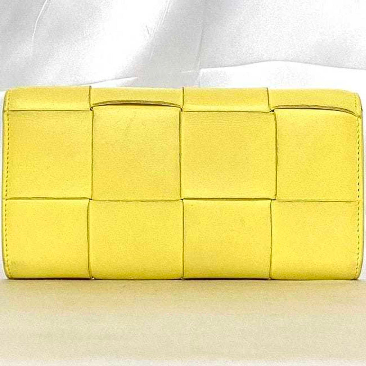 Luxury Bottega Veneta Leather Long Wallet (Bi-Fold) ()