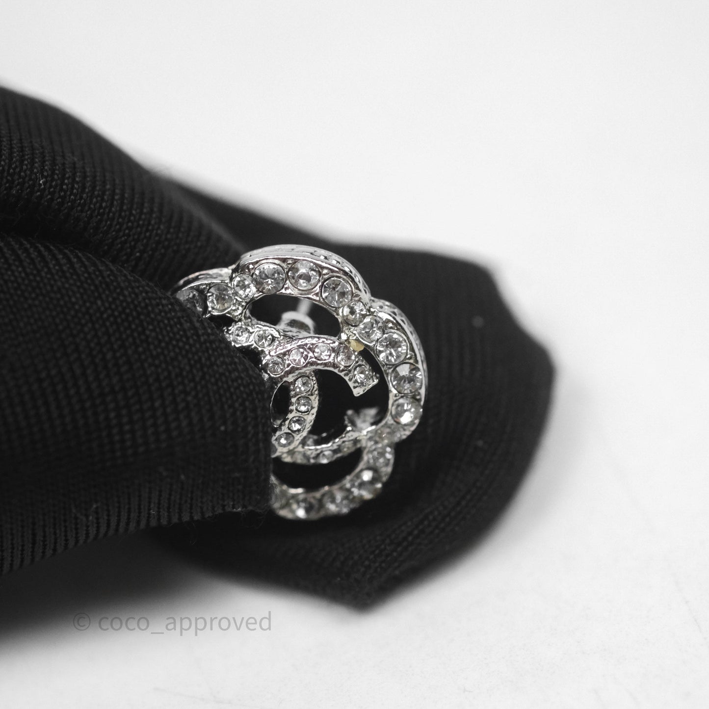 Chanel Crystal Flapper Camellia CC Earrings Silver Tone 20P