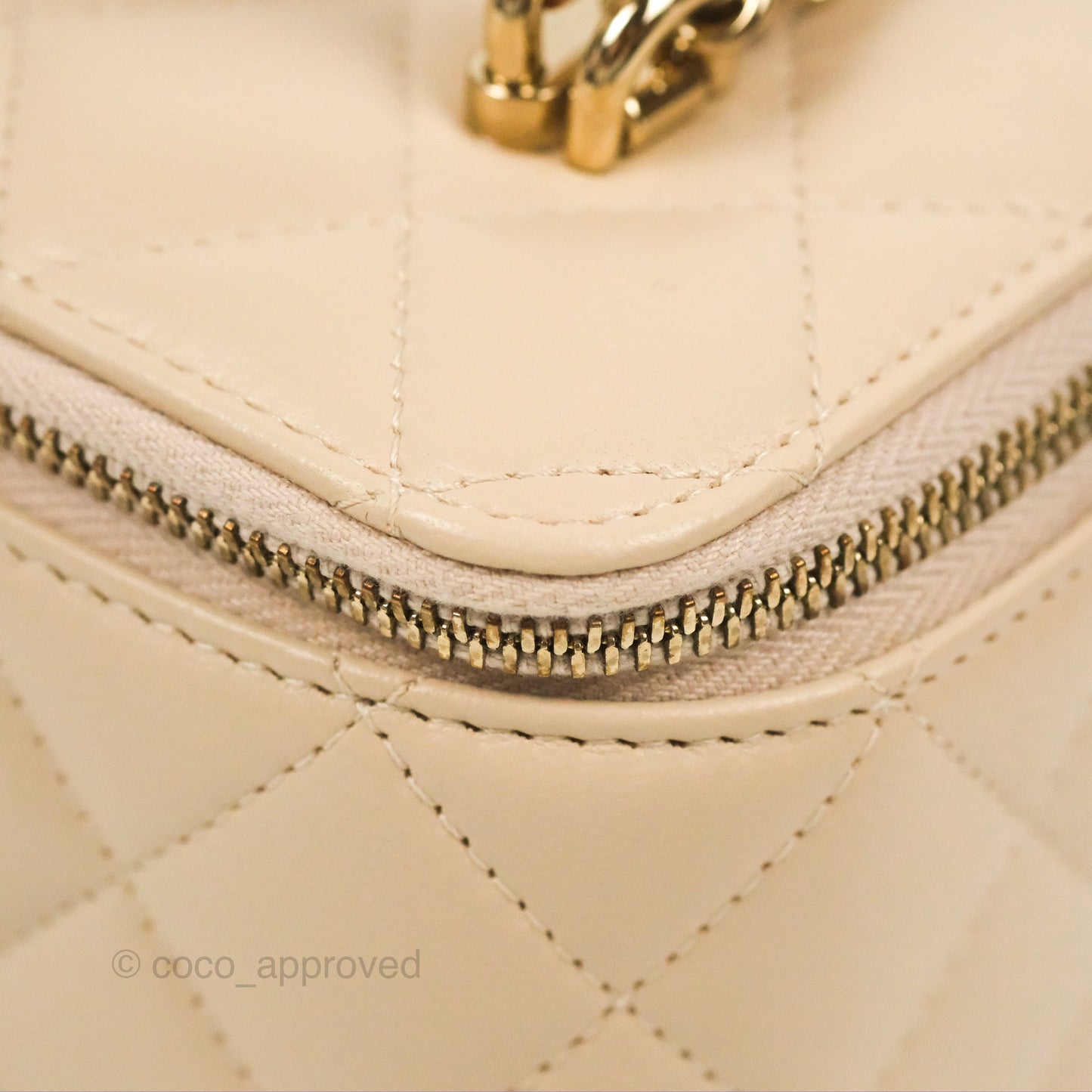 Chanel Vanity Rectangular Top Handle Ecru/Beige Lambskin Gold Hardware 23P