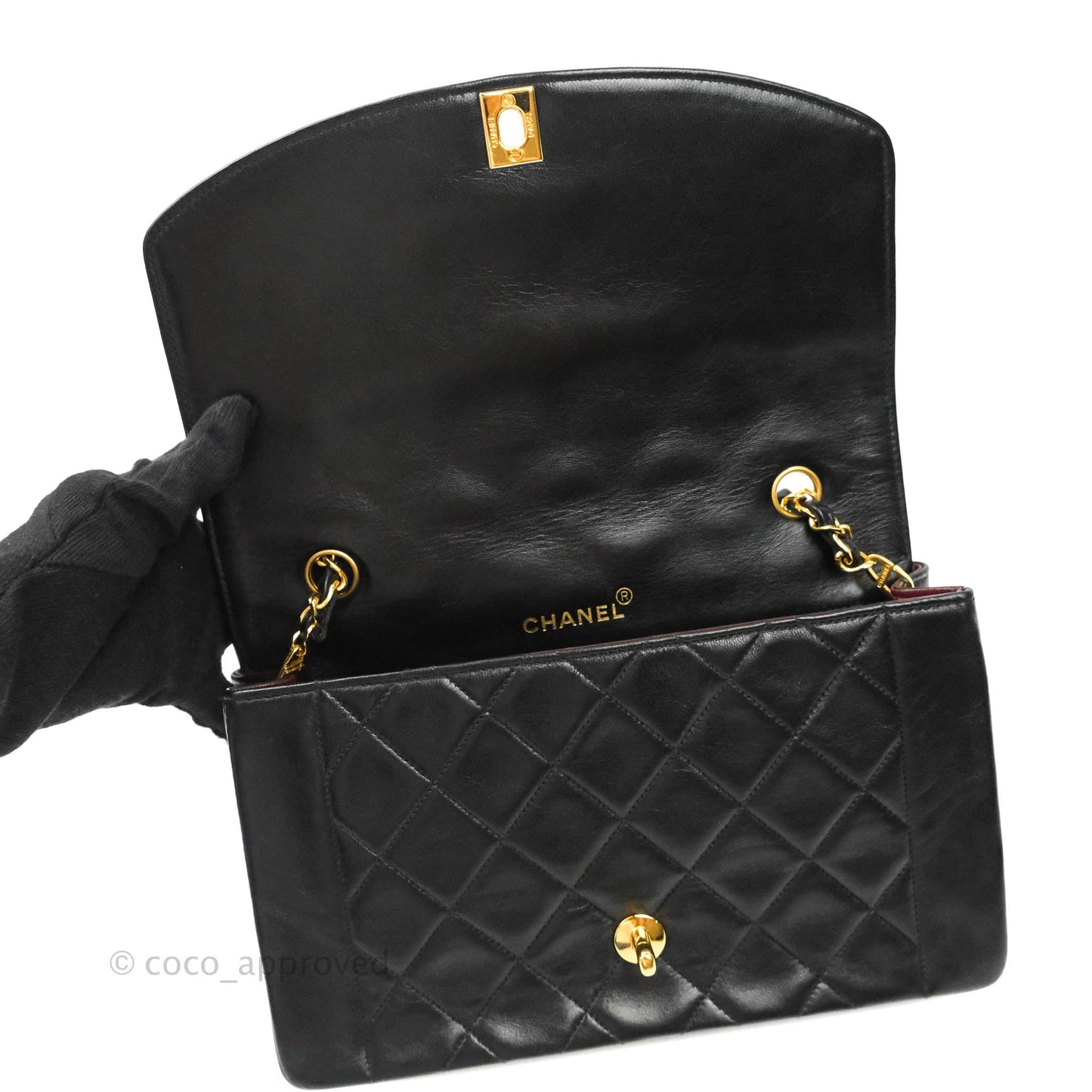 Chanel Black Quilted Lambskin Medium Vintage Classic Diana Flap Bag