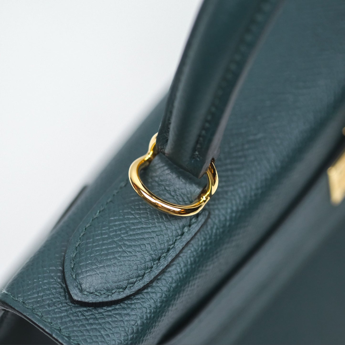 Hermès Kelly 28 Sellier Vert Cypres 6O Epsom Gold Hardware