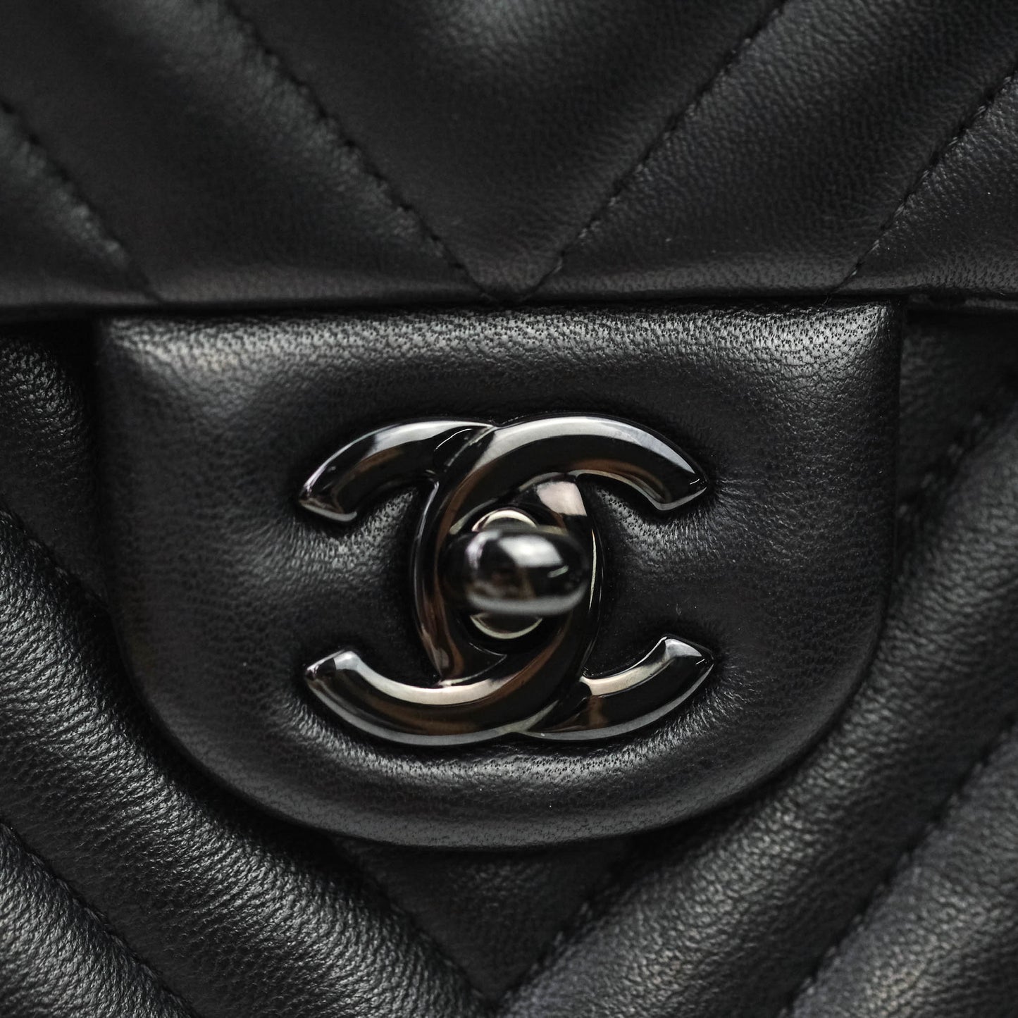Chanel Classic Chevron M/L Medium Double Flap So Black Lambskin