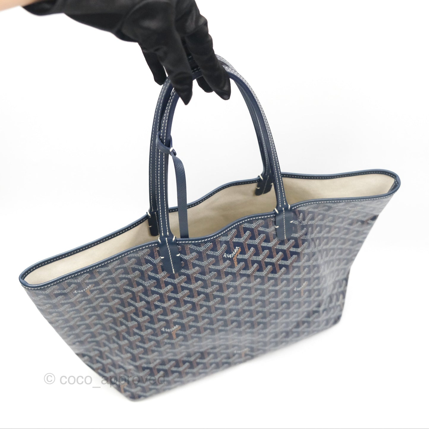 Goyard St Louis Tote PM ⁣⁣⁣⁣⁣⁣⁣⁣⁣⁣⁣⁣⁣⁣⁣⁣⁣⁣⁣⁣Navy