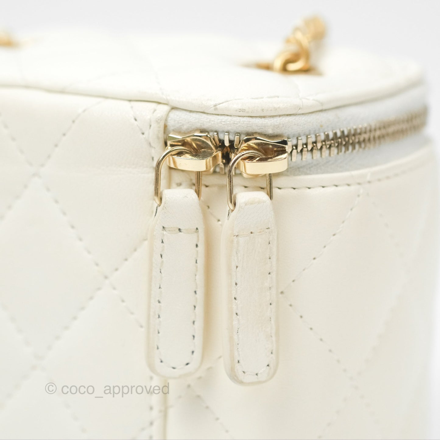 Chanel Mini Pearl Crush Vanity With Chain White Lambskin Gold Hardware