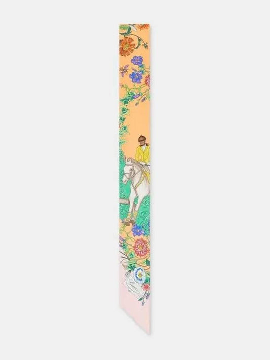 Luxury Gucci Trending 2025 All over Flora Print Silk Neck Bow 816715 3G001 5967