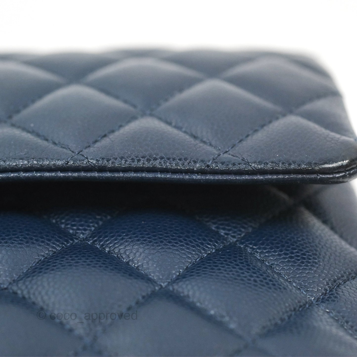 Chanel M/L Medium Classic Flap Quilted Navy Caviar Gold Hardware