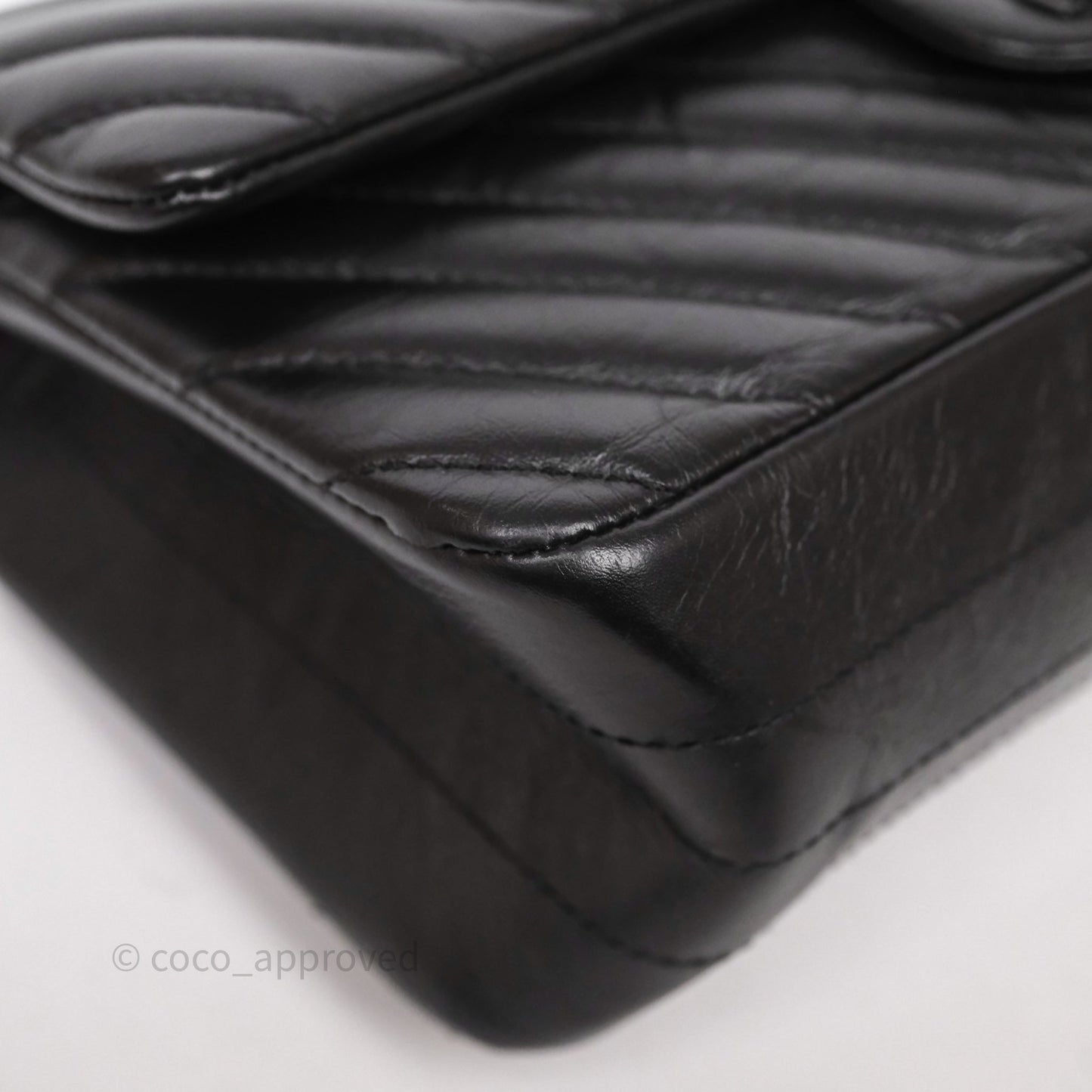 Chanel Reissue 225 Chevron Aged Calfskin So Black