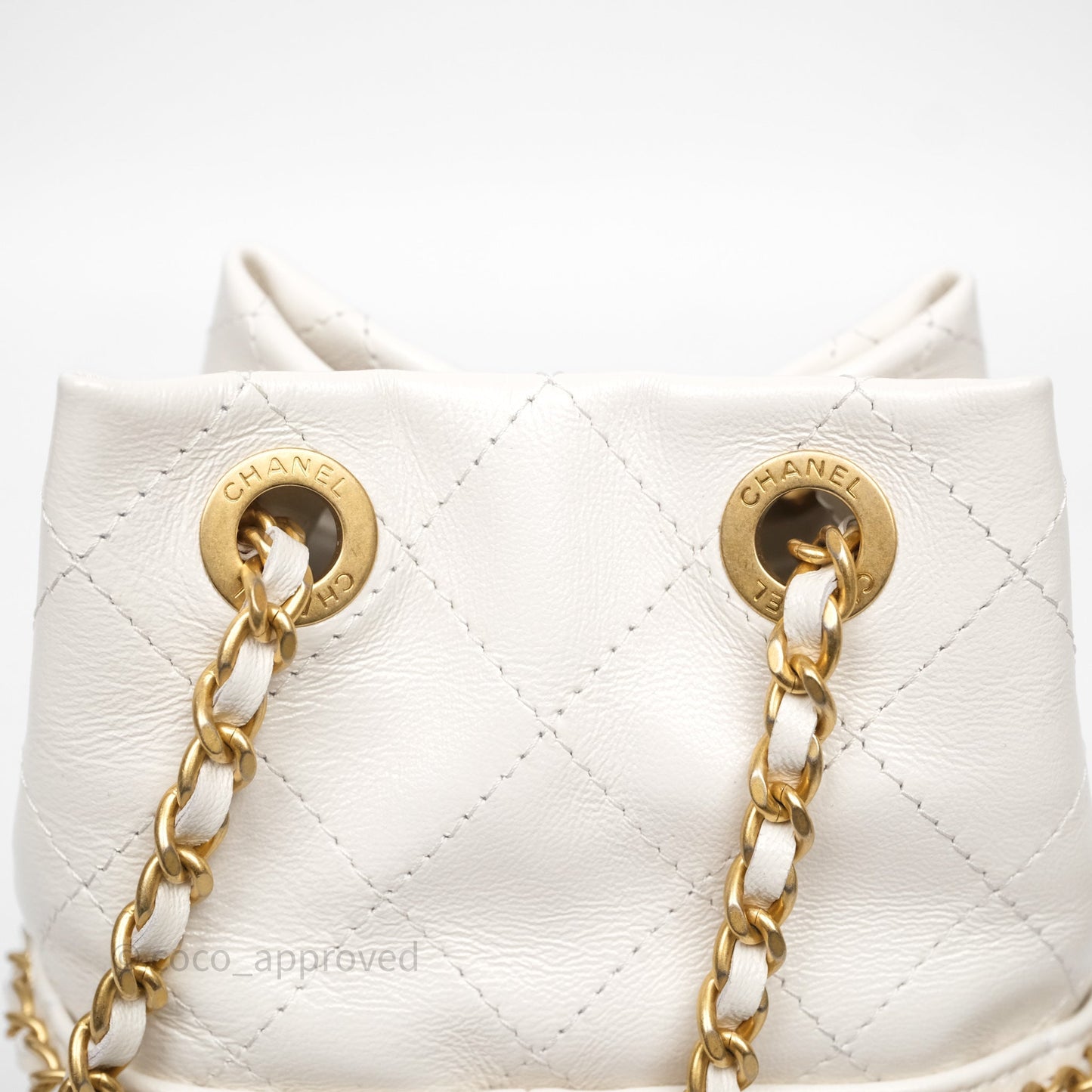 Chanel Mini Bucket Bag White Shiny Lambskin Aged Gold Hardware 25C