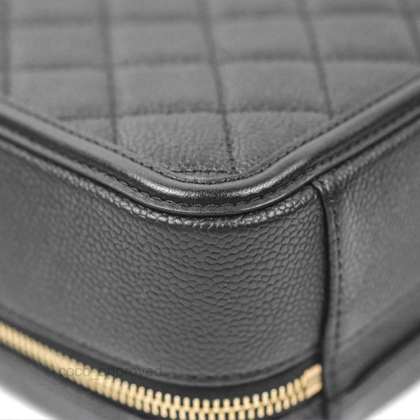 Chanel Quilted Medium CC Filigree Vanity Case Black Caviar Gold Hardware
