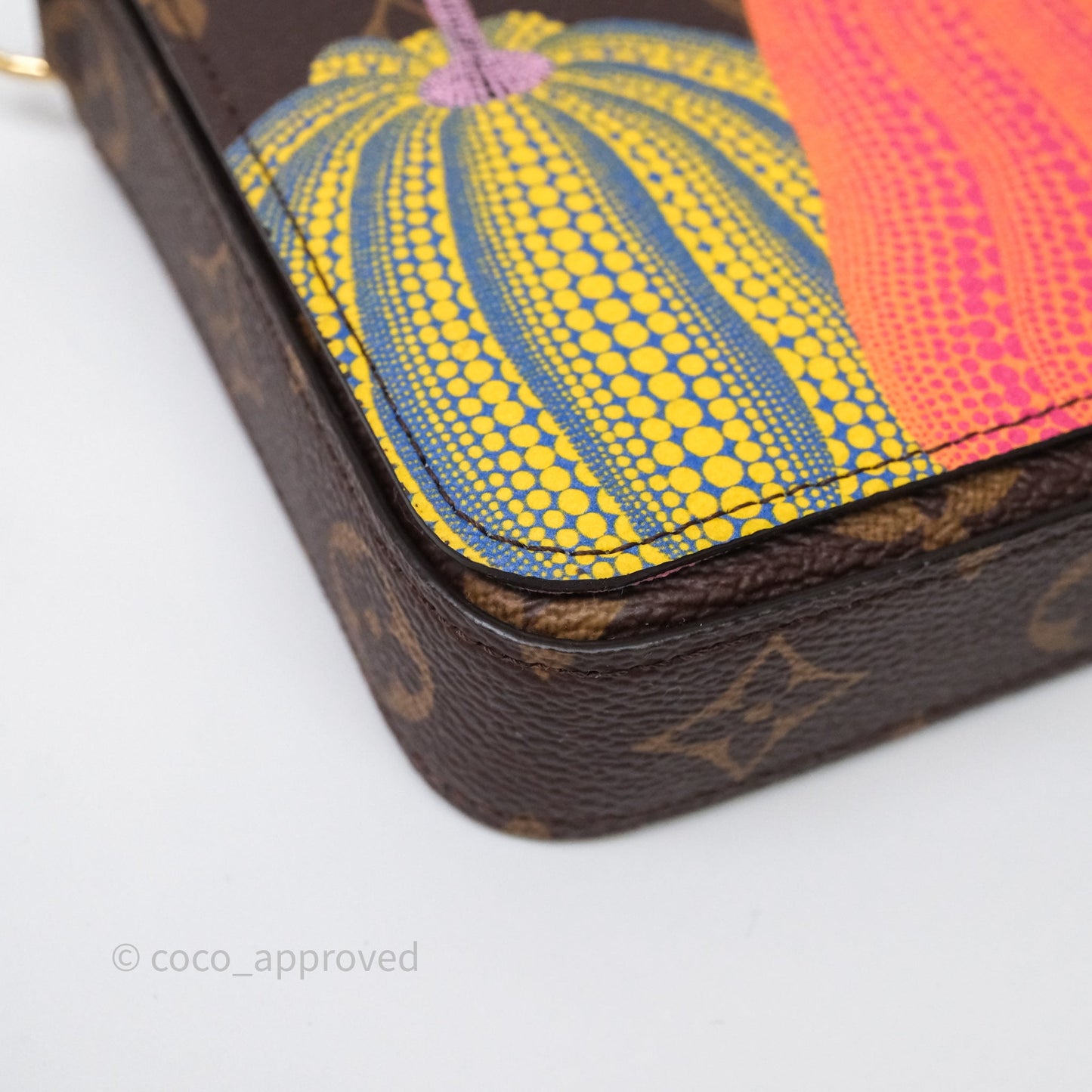 Louis Vuitton X Yayoi Kusama Pochette Felicie in Monogram Pumpkins