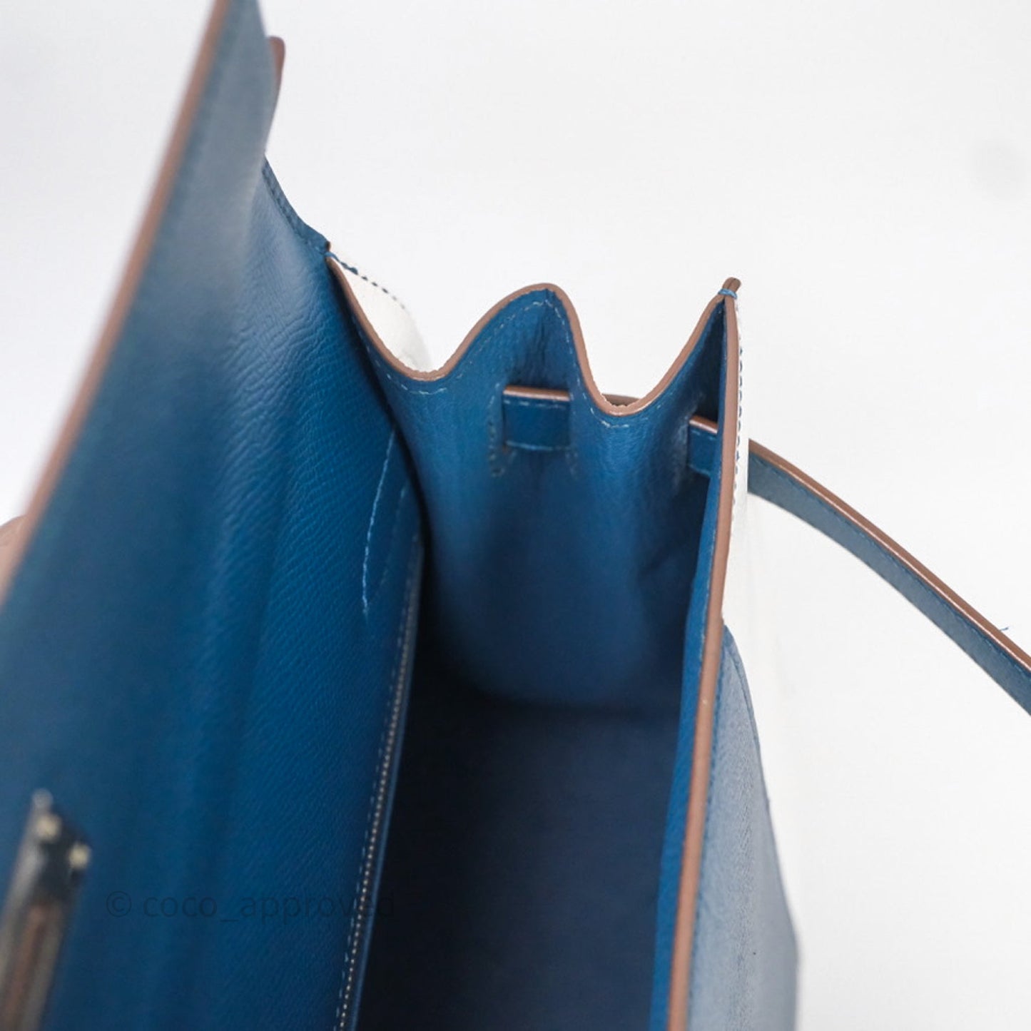Hermès Kelly 32 Sellier Bleu Thalassa 7A/ White Epsom Palladium Hardware