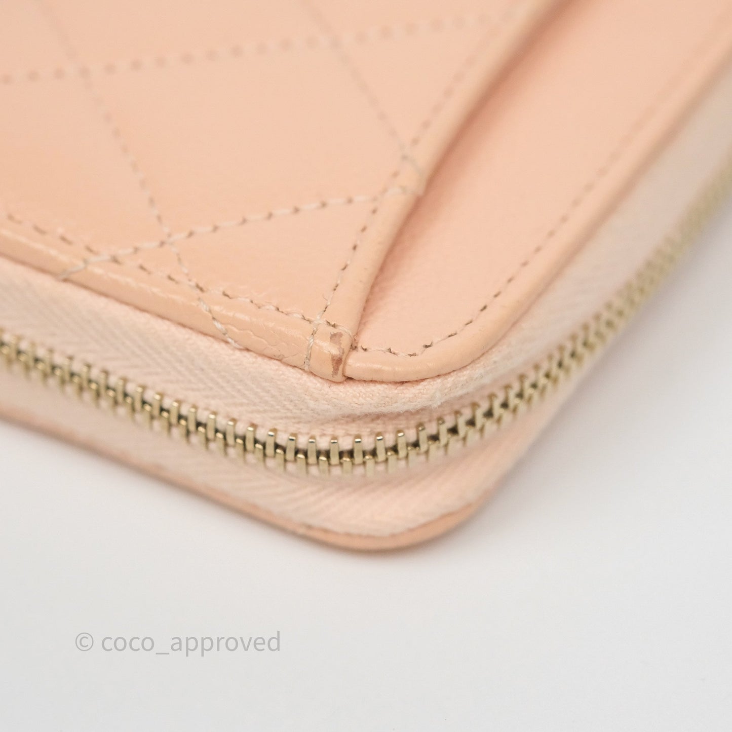 Chanel Classic Zipped Coin Purse Salmon Pink Caviar Gold Hardware