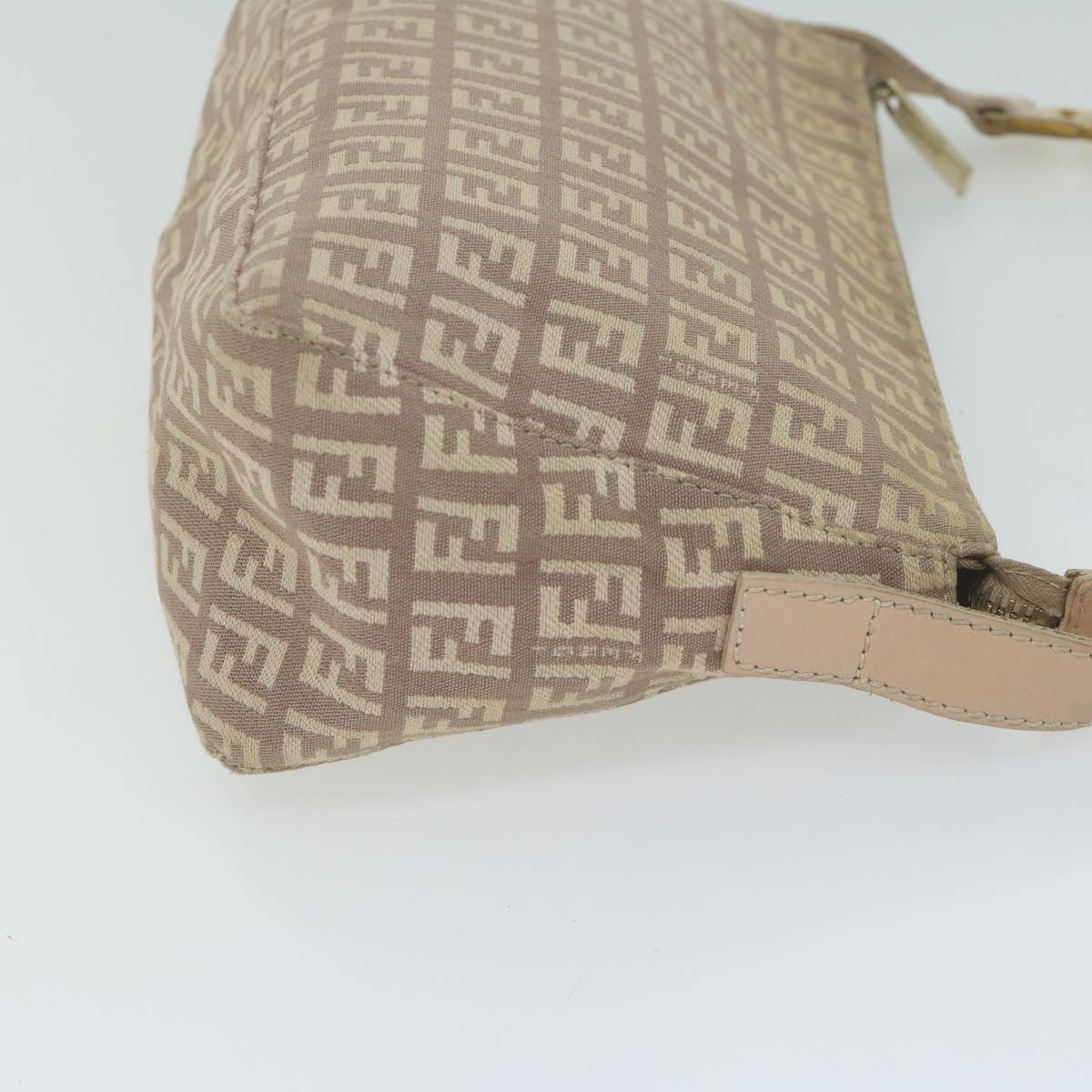 Luxury FendiZucchino Canvas Shoulder Bag Beige65408