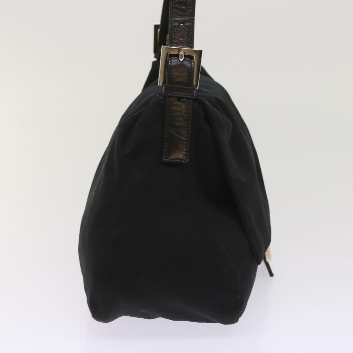 Luxury FendiMamma Baguette Shoulder Bag Nylon Black65587