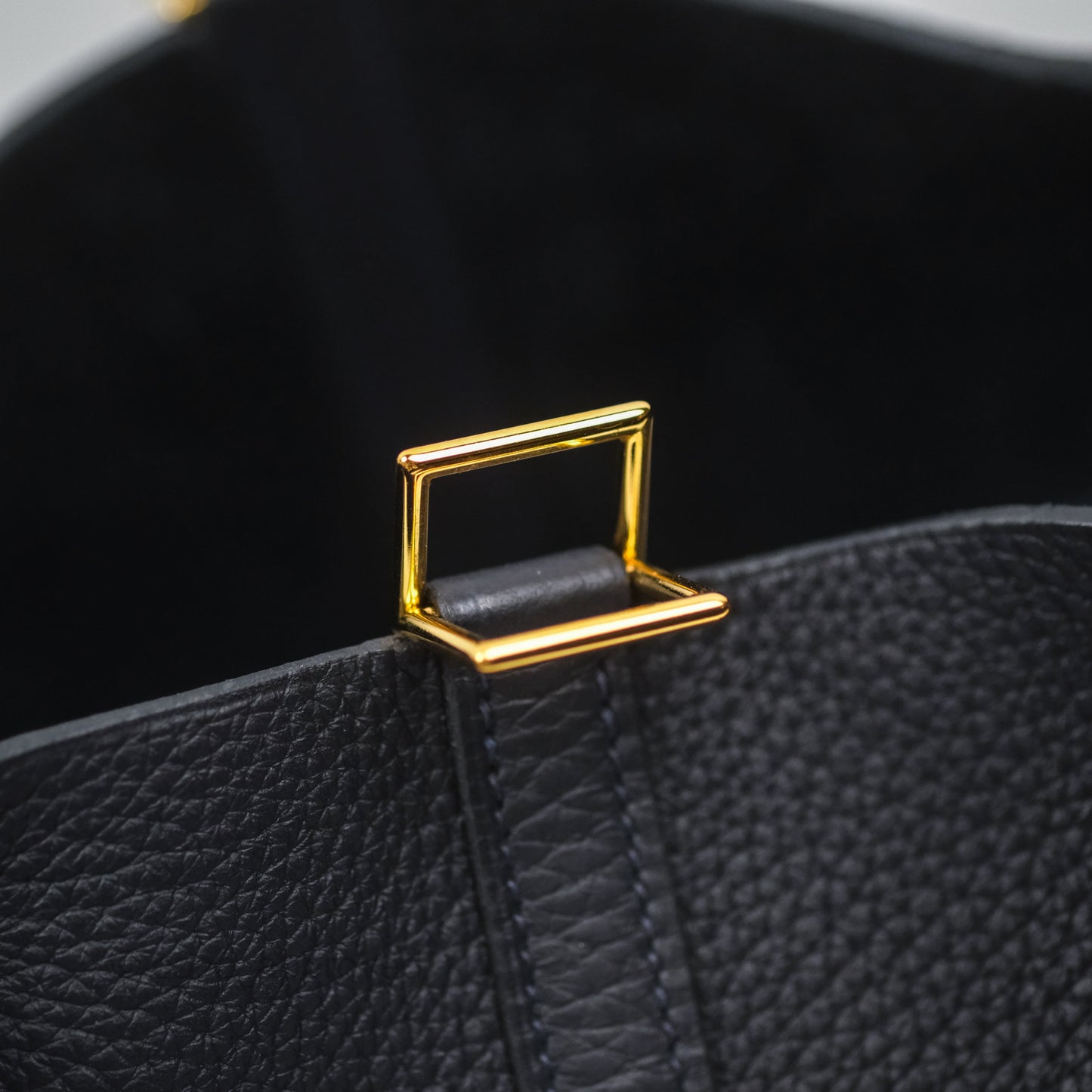 Hermès Picotin 22 Caban 3Y Clemence Gold Hardware