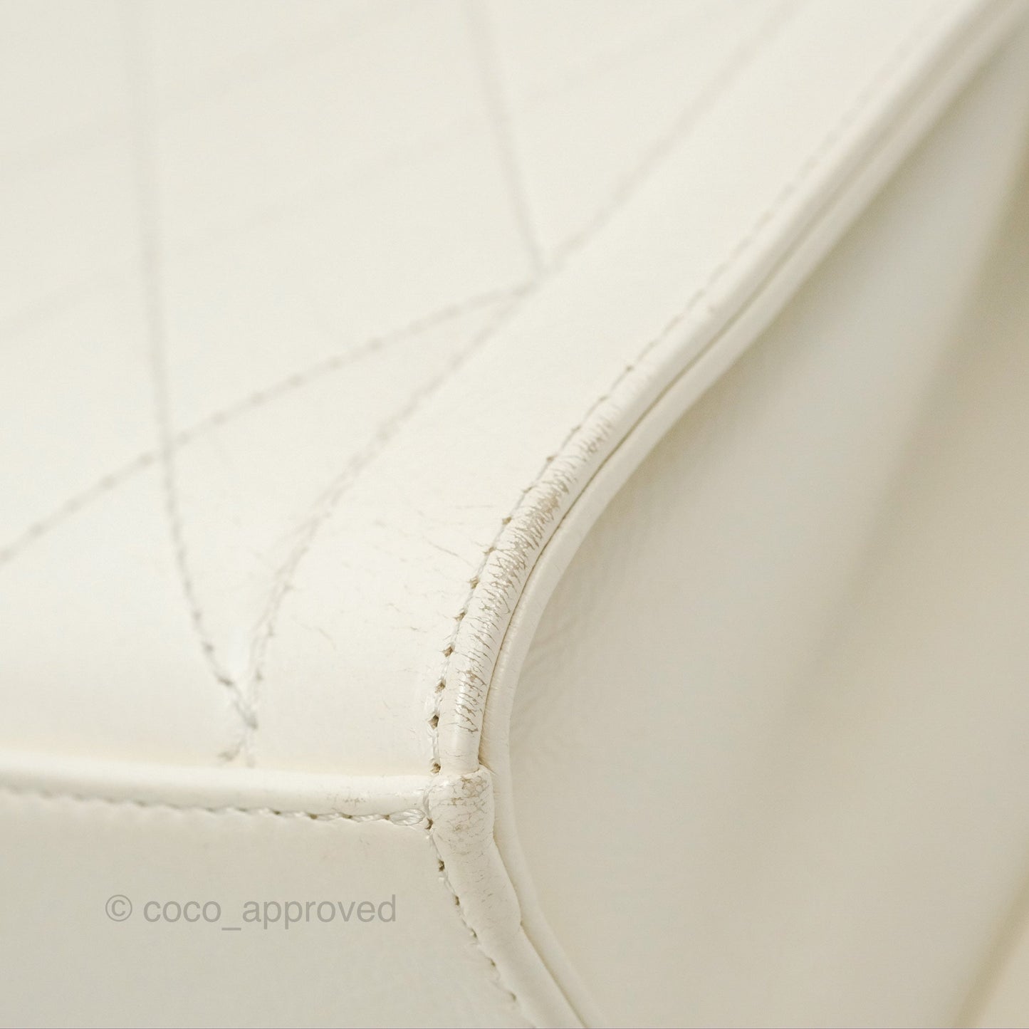 Chanel Quilted Label Click Flap Bag White Grained Calfskin Gold Hardware