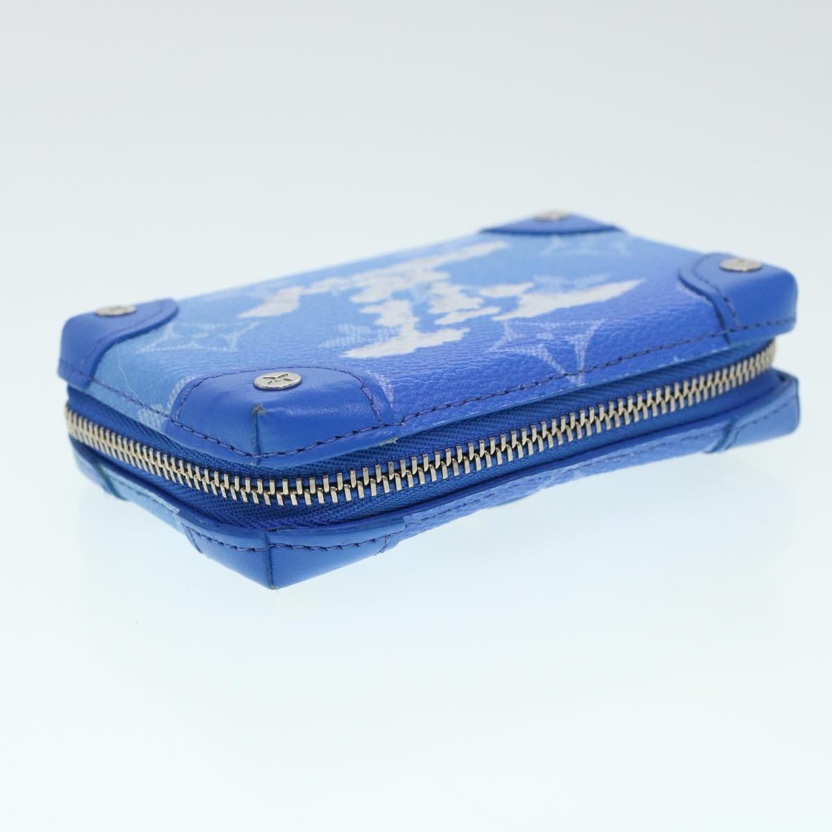 Louis Vuitton Soft Trunk  Leather Clutch Bag ()