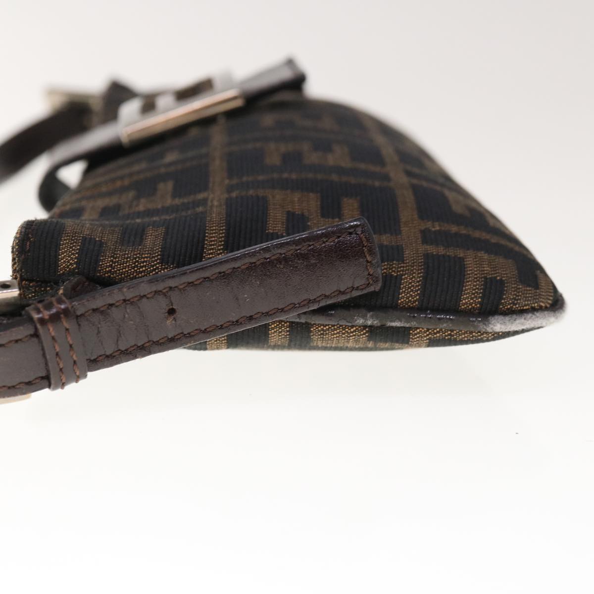Luxury FendiZucca Canvas Mamma Baguette Shoulder Bag Brown65778