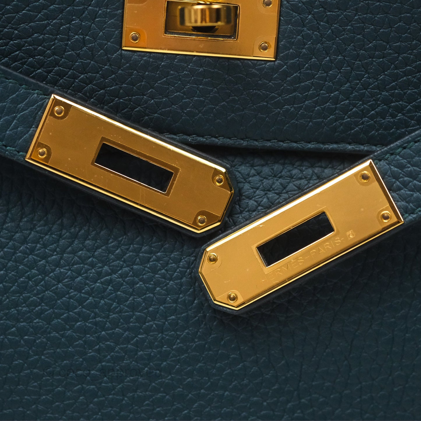 Hermès Kelly 28 Retourne Dark Green Clemence Gold Hardware