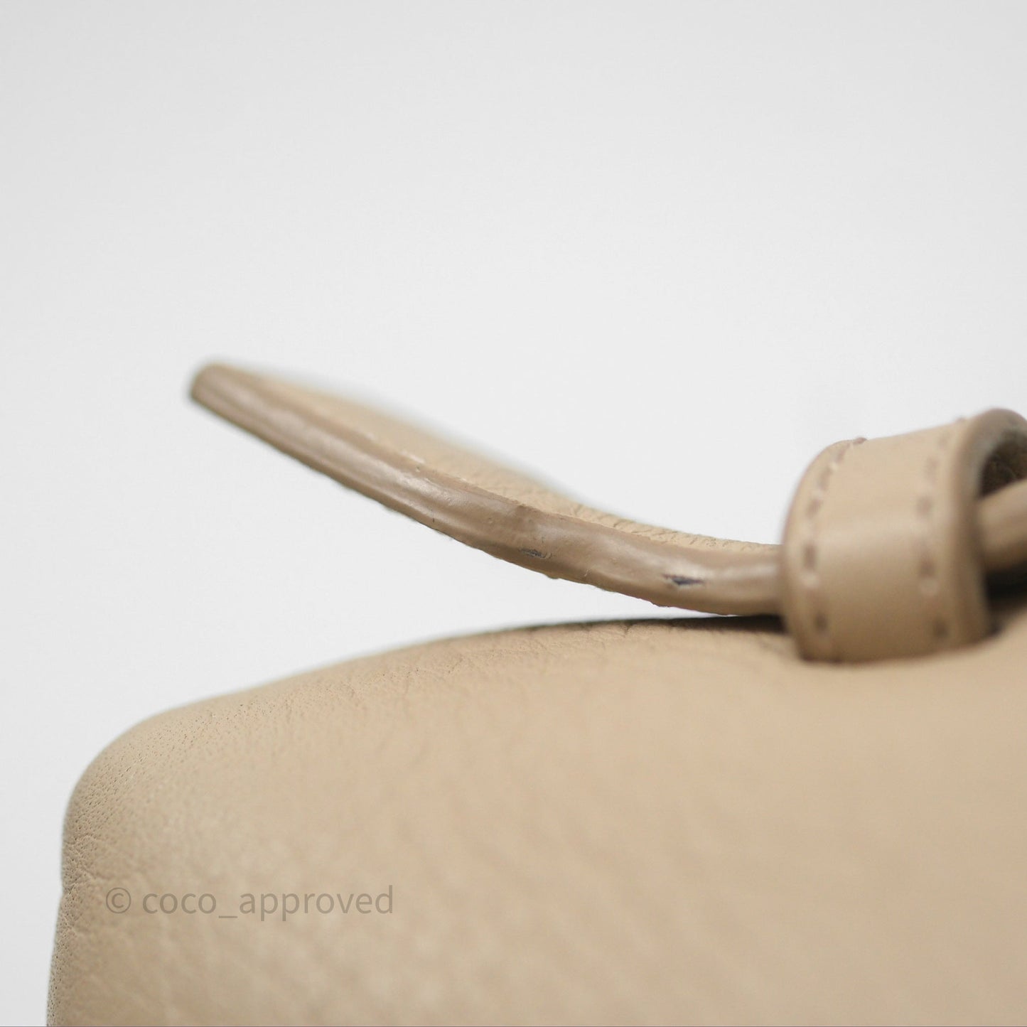 Loro Piana Extra Pocket L19 Cream Grained Calfskin Gold Hardware