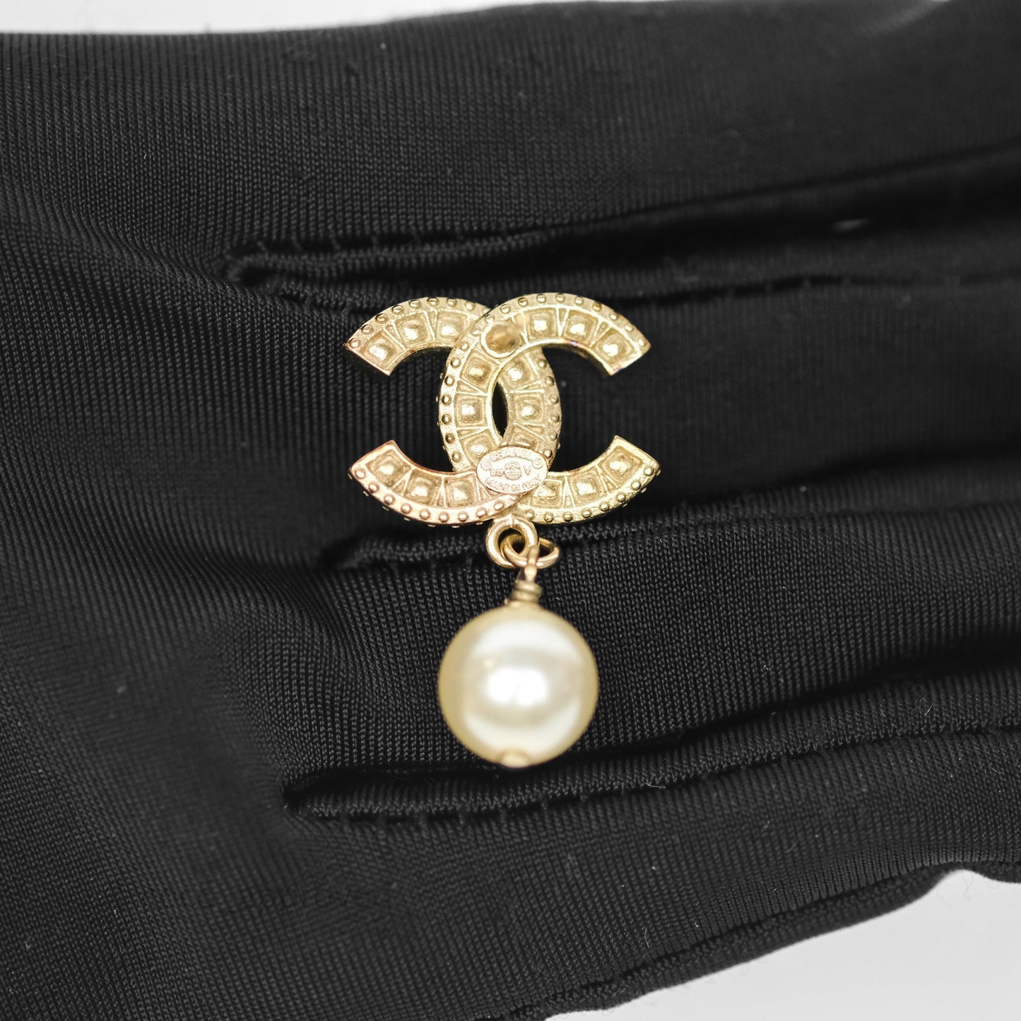 Chanel Crystal CC Pearl Drop Earrings Gold Tone 19V