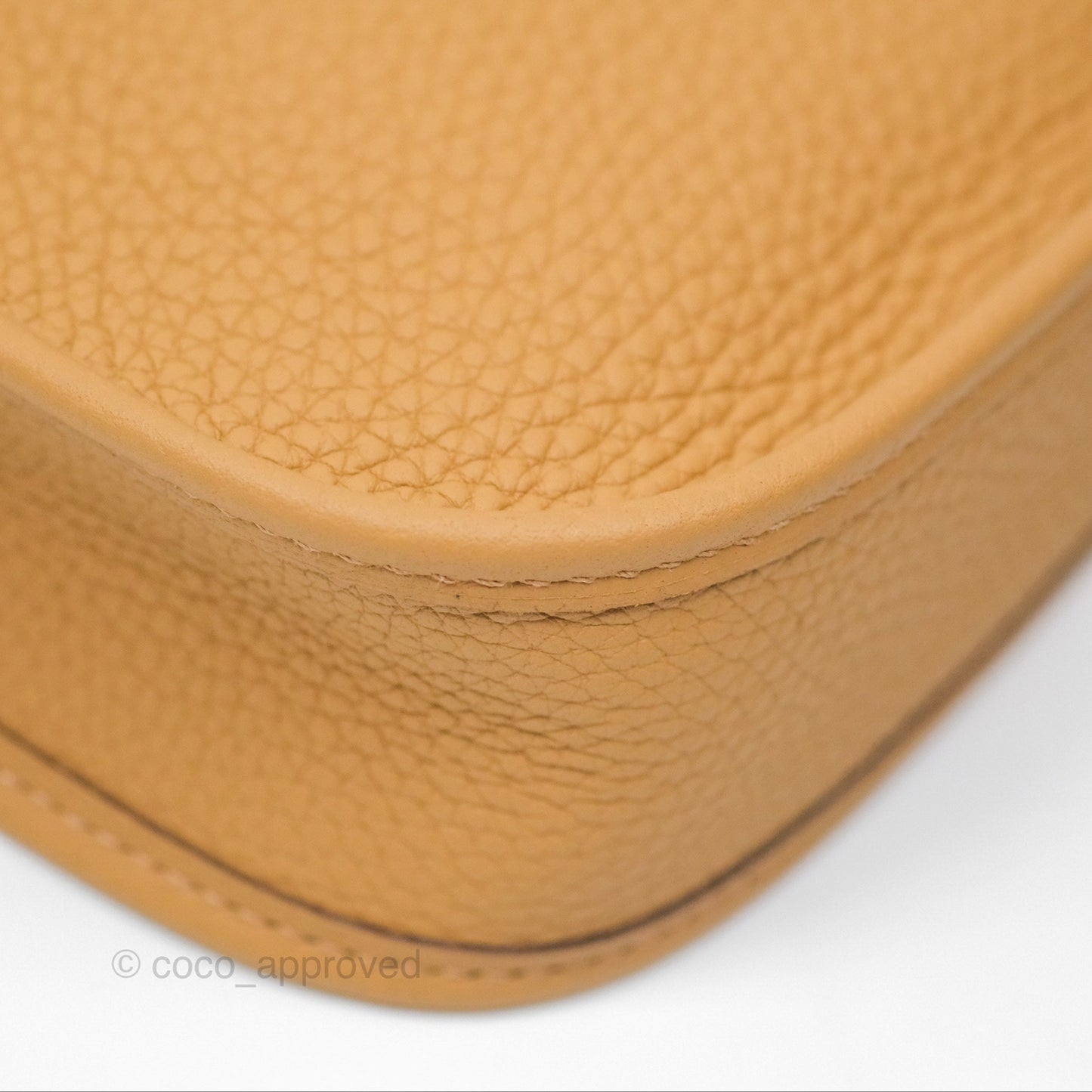 Hermès Mini Evelyne 16 Biscuit 48 Taurillon Clemence Gold Hardware