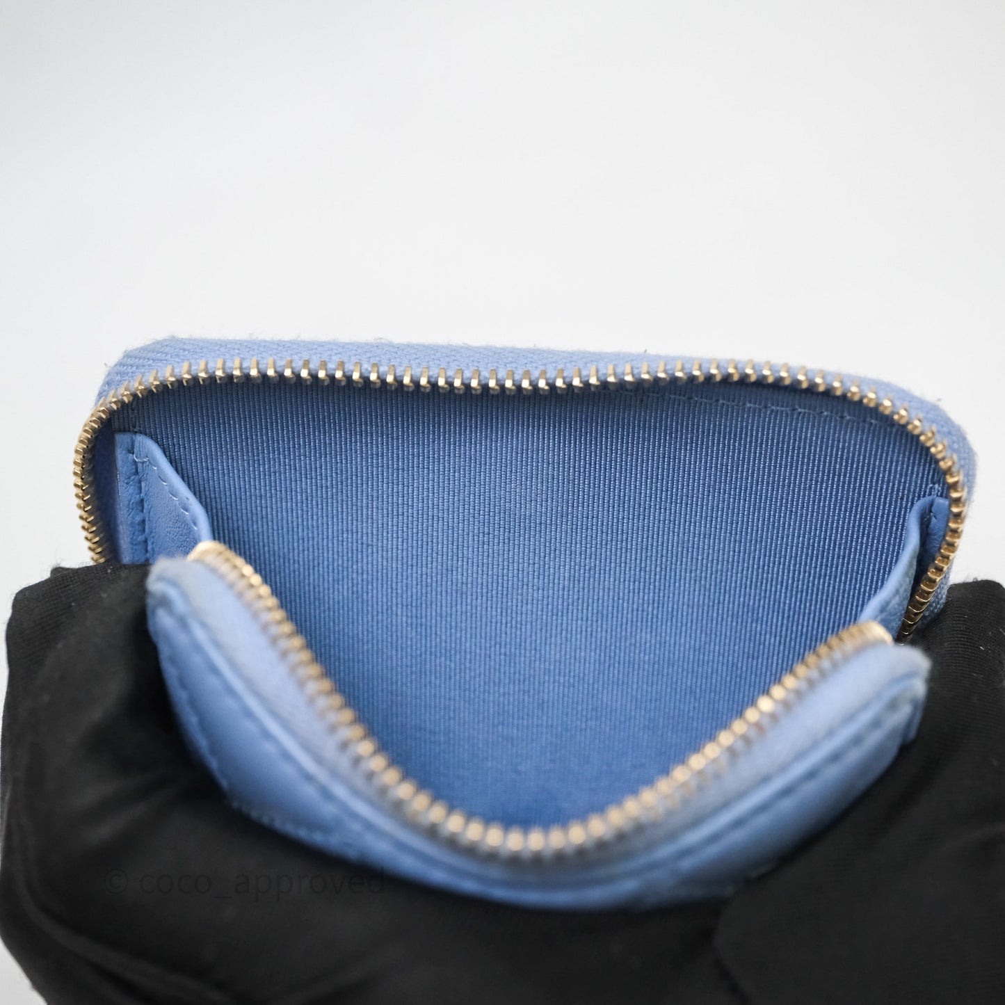 Chanel Classic Zipped Coin Purse Blue Lambskin Gold Hardware
