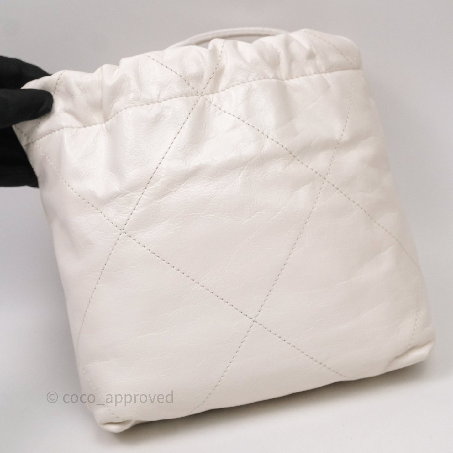 Chanel 22 Mini Bag White Calfskin Aged Gold Hardware
