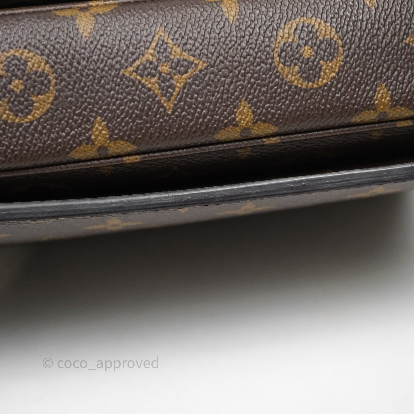 Louis Vuitton Pochette Metis Monogram