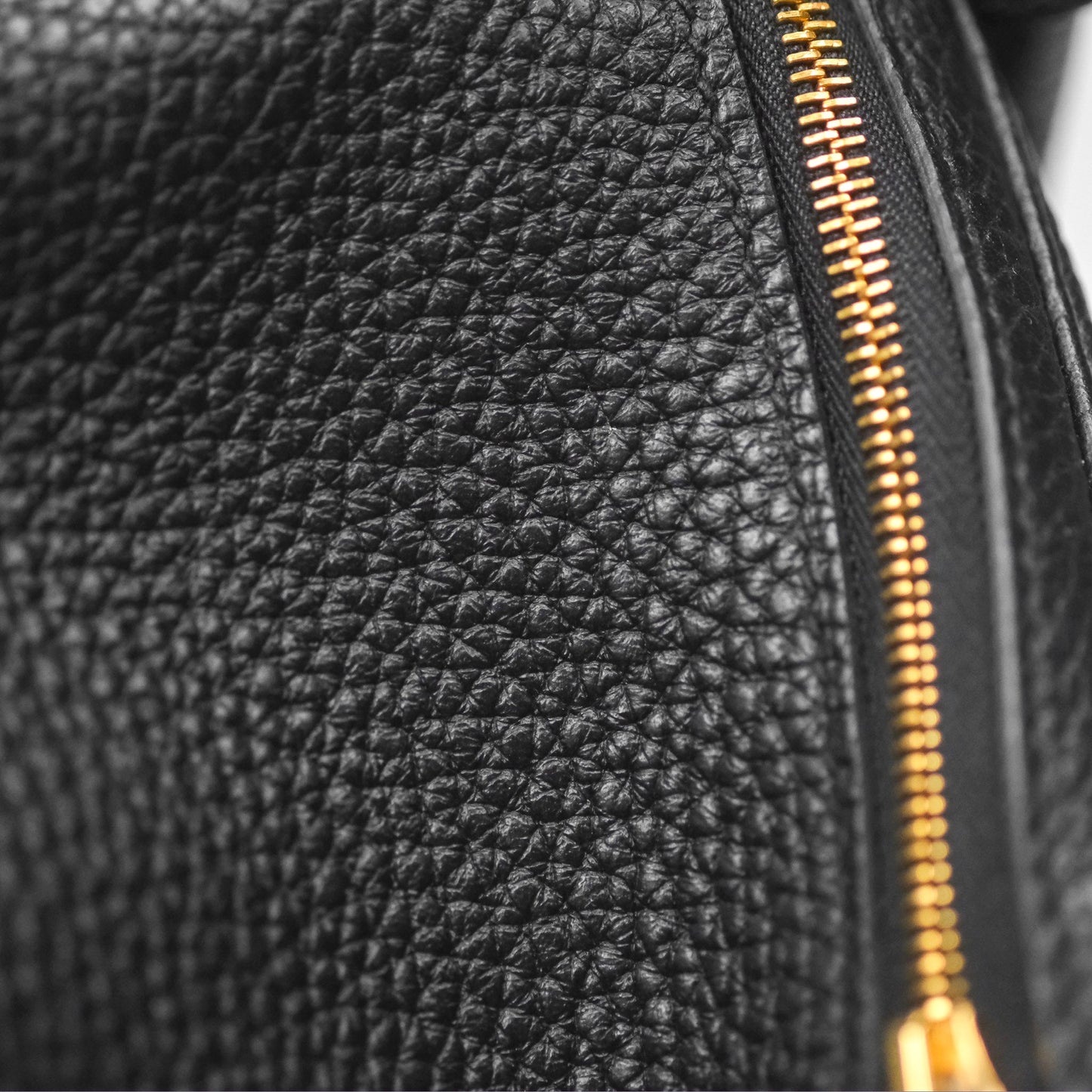 Hermès Lindy 26 Black Clemence Gold Hardware