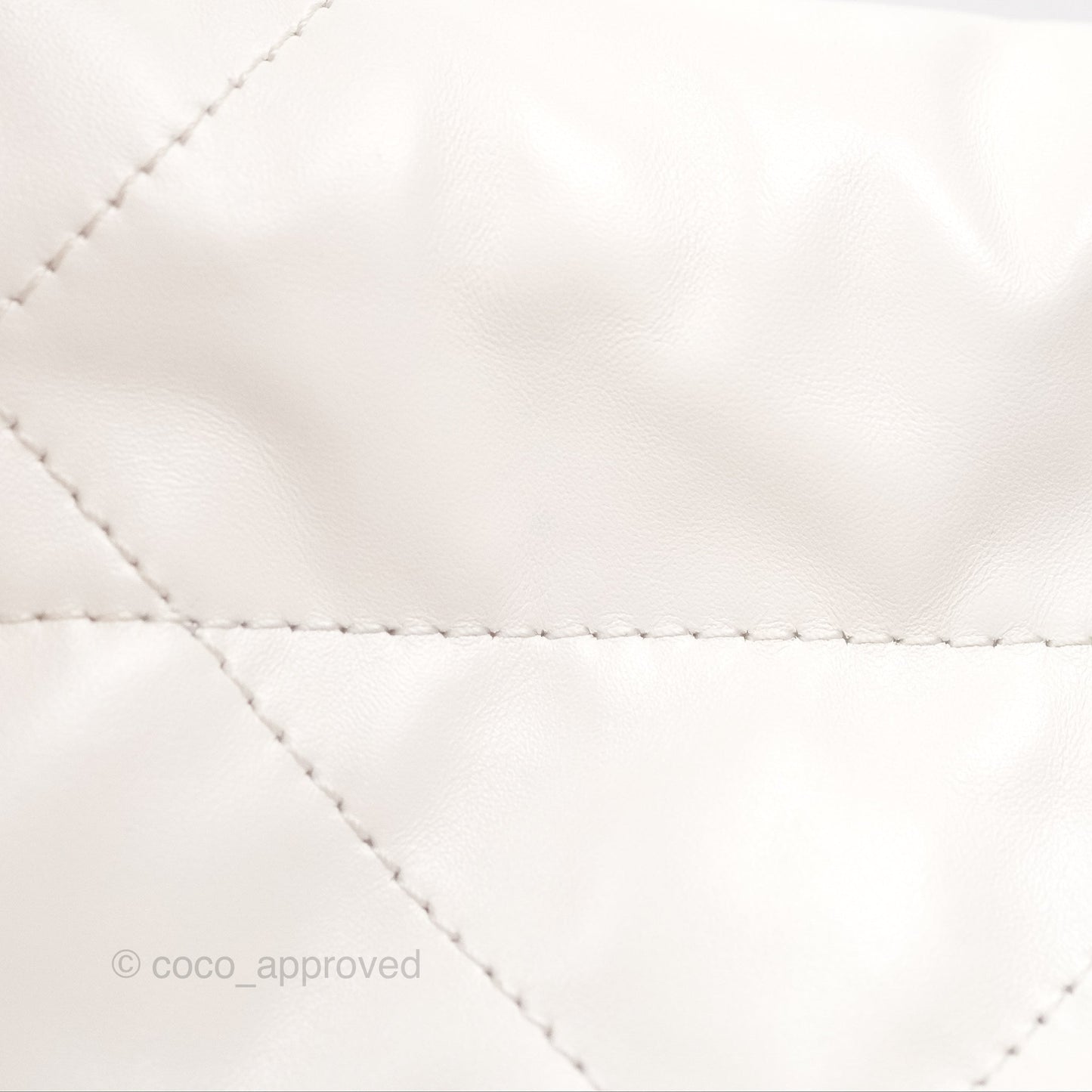 Chanel 22 Small White Shiny Calfskin Aged Gold Hardware